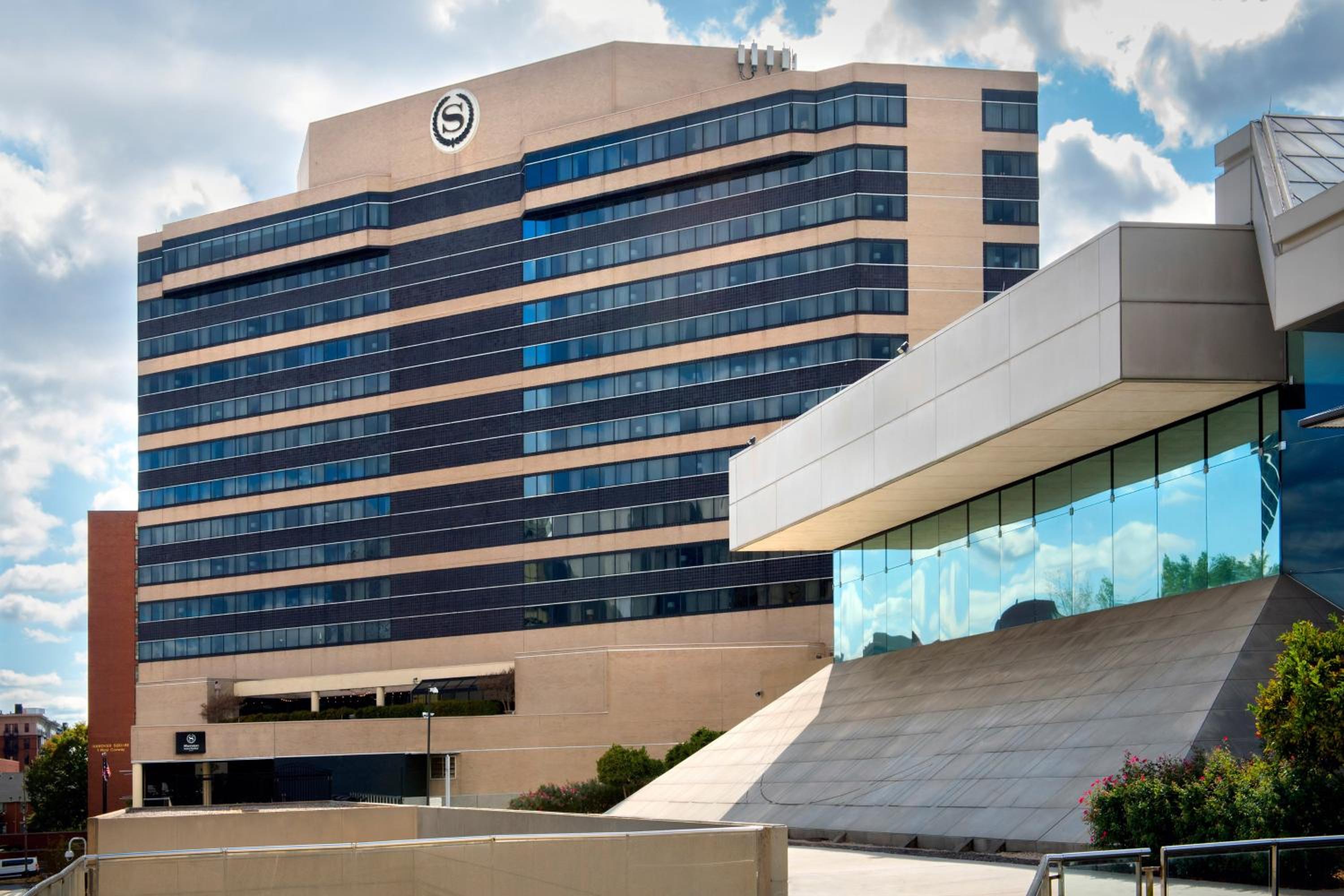 Guest room, 1 Queen, City view