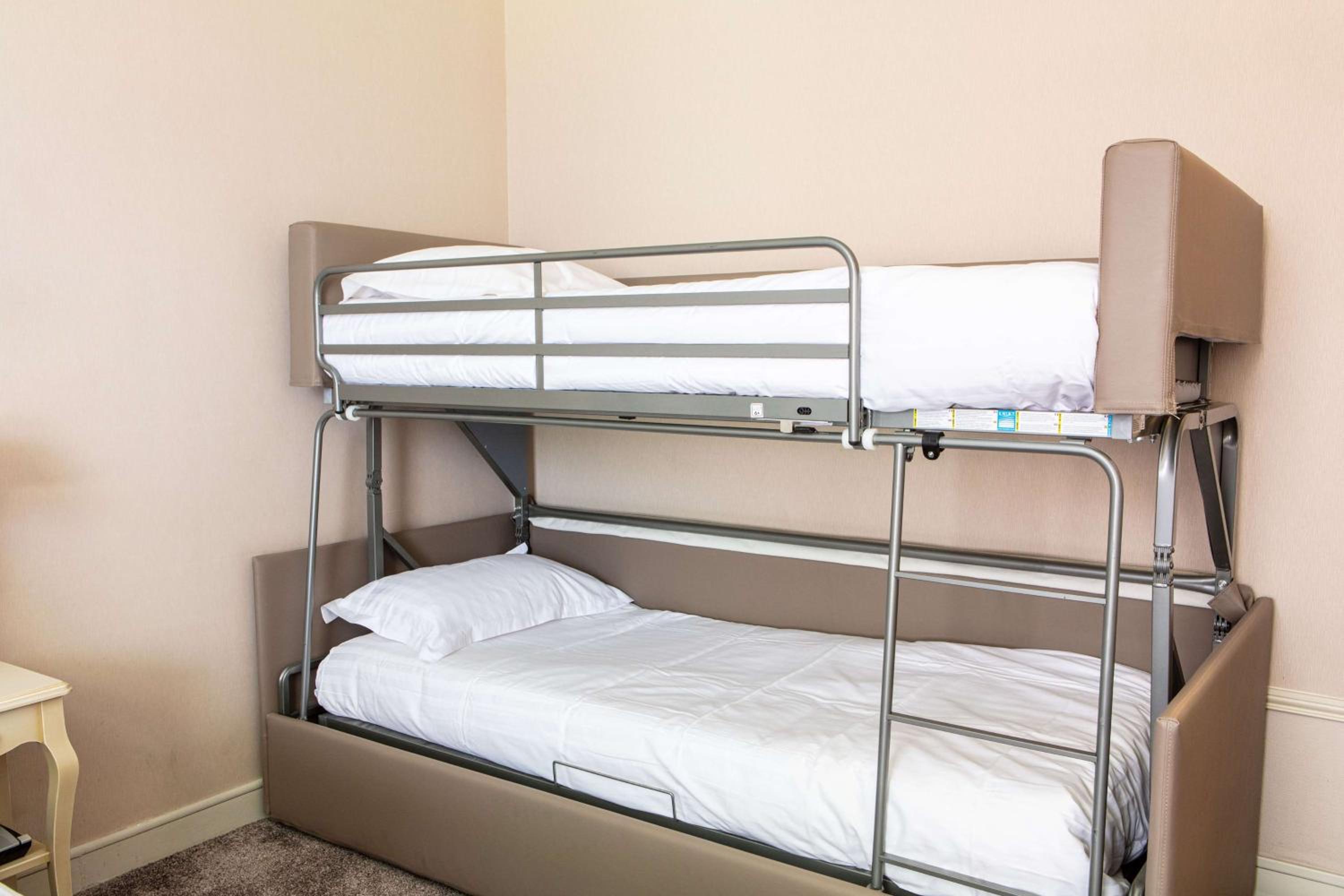 Family Queen Room with Bunk Beds