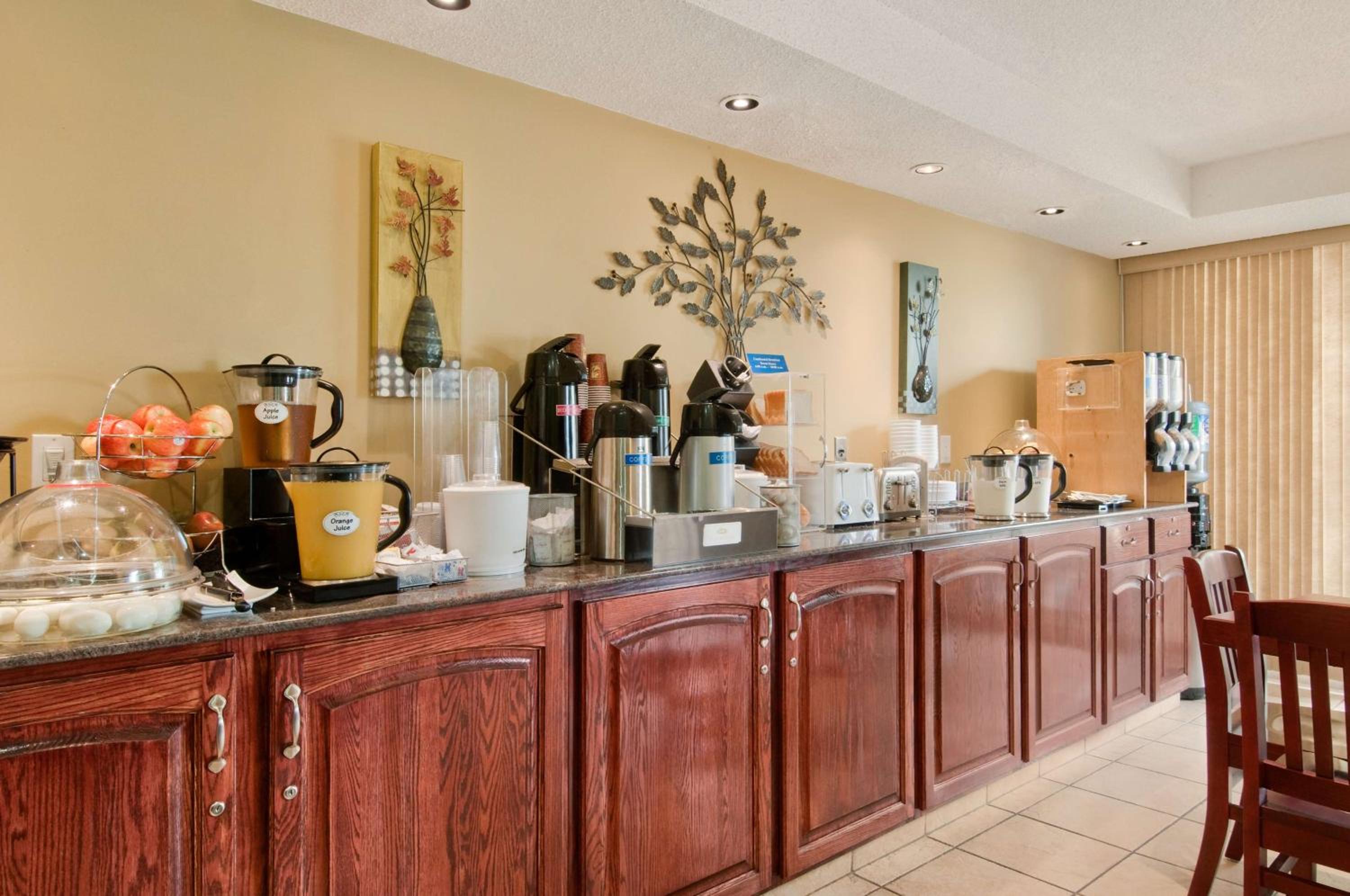 Double Room with Two Double Beds - Non-Smoking