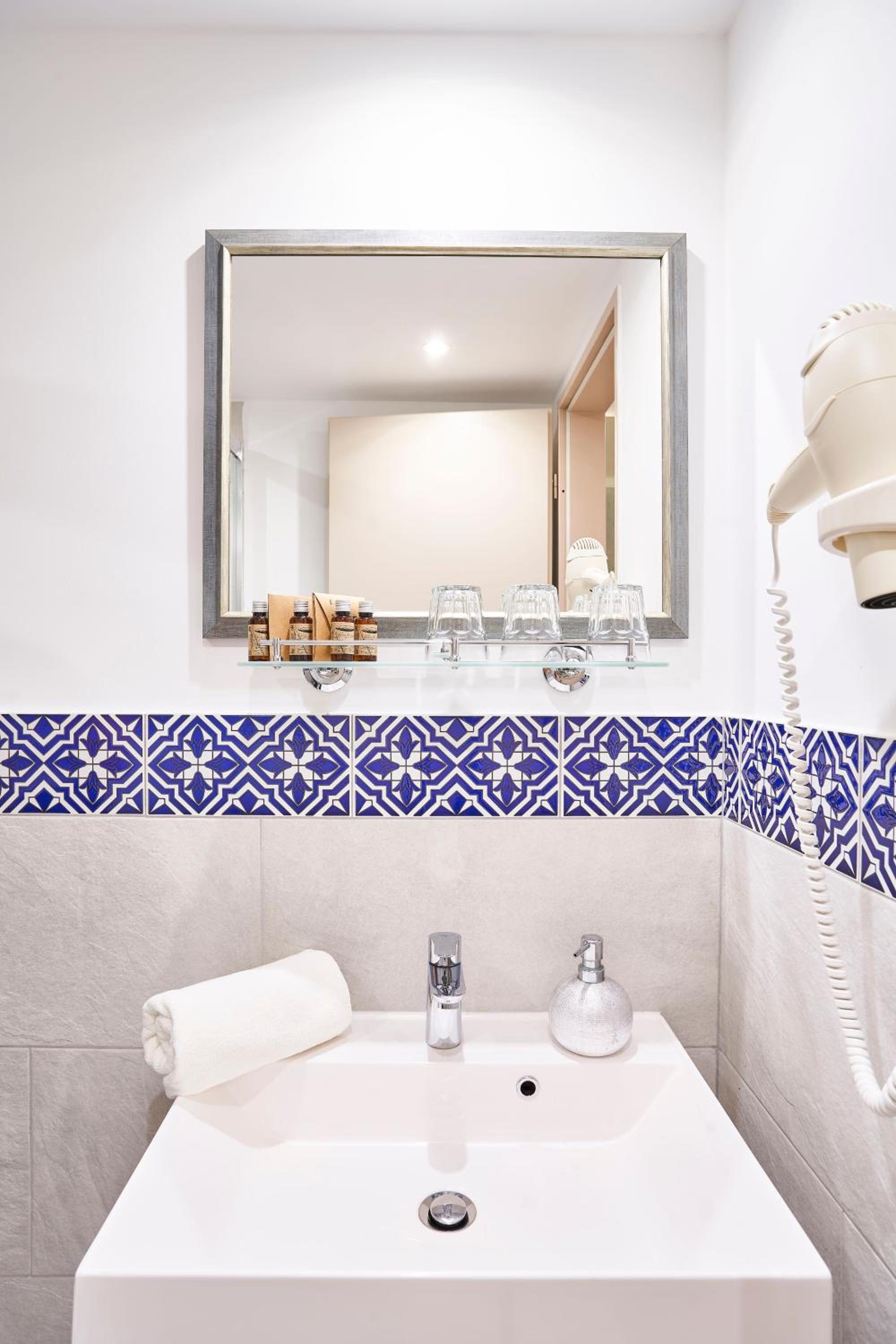 Comfort Quadruple Room