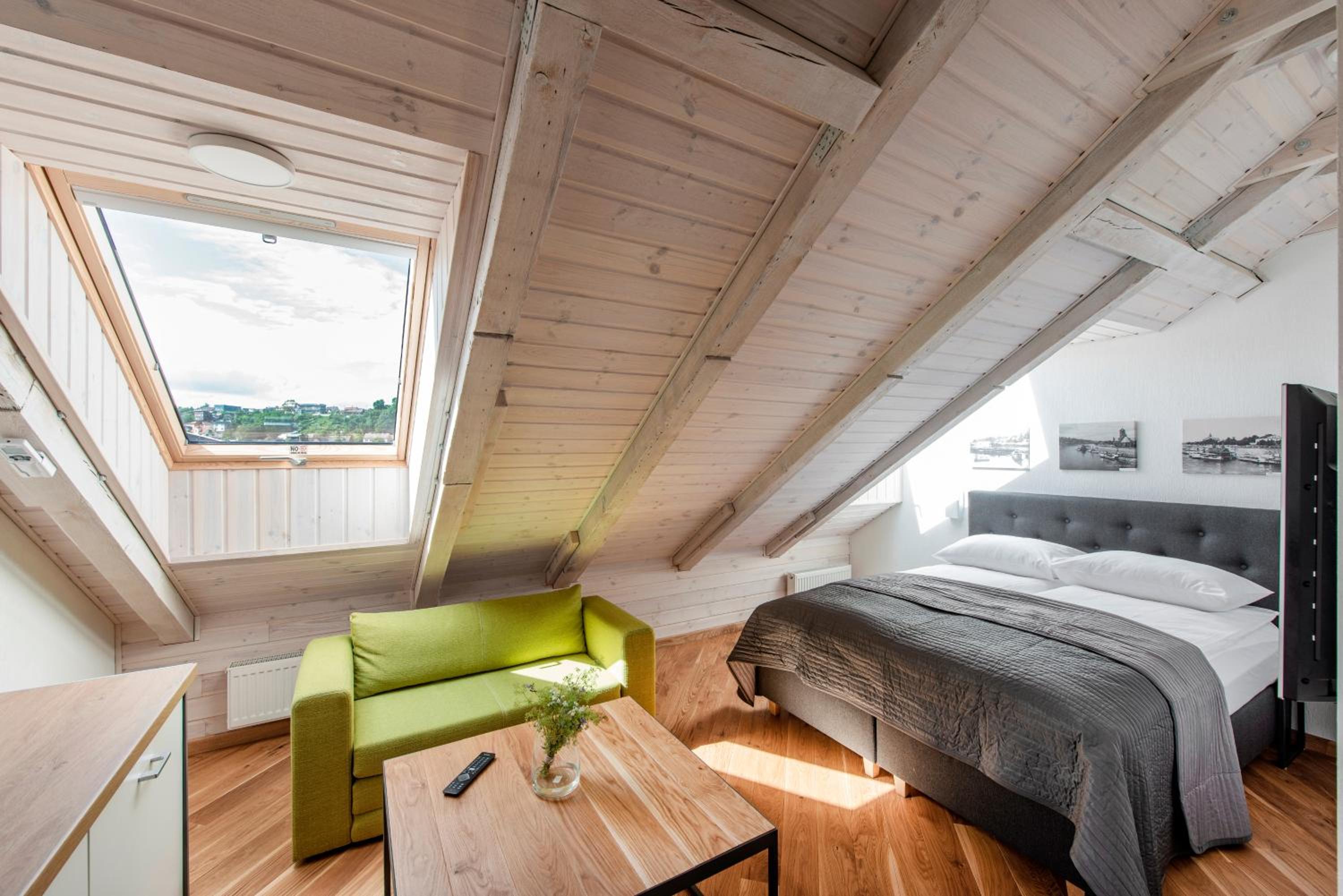 Family Studio with River View 