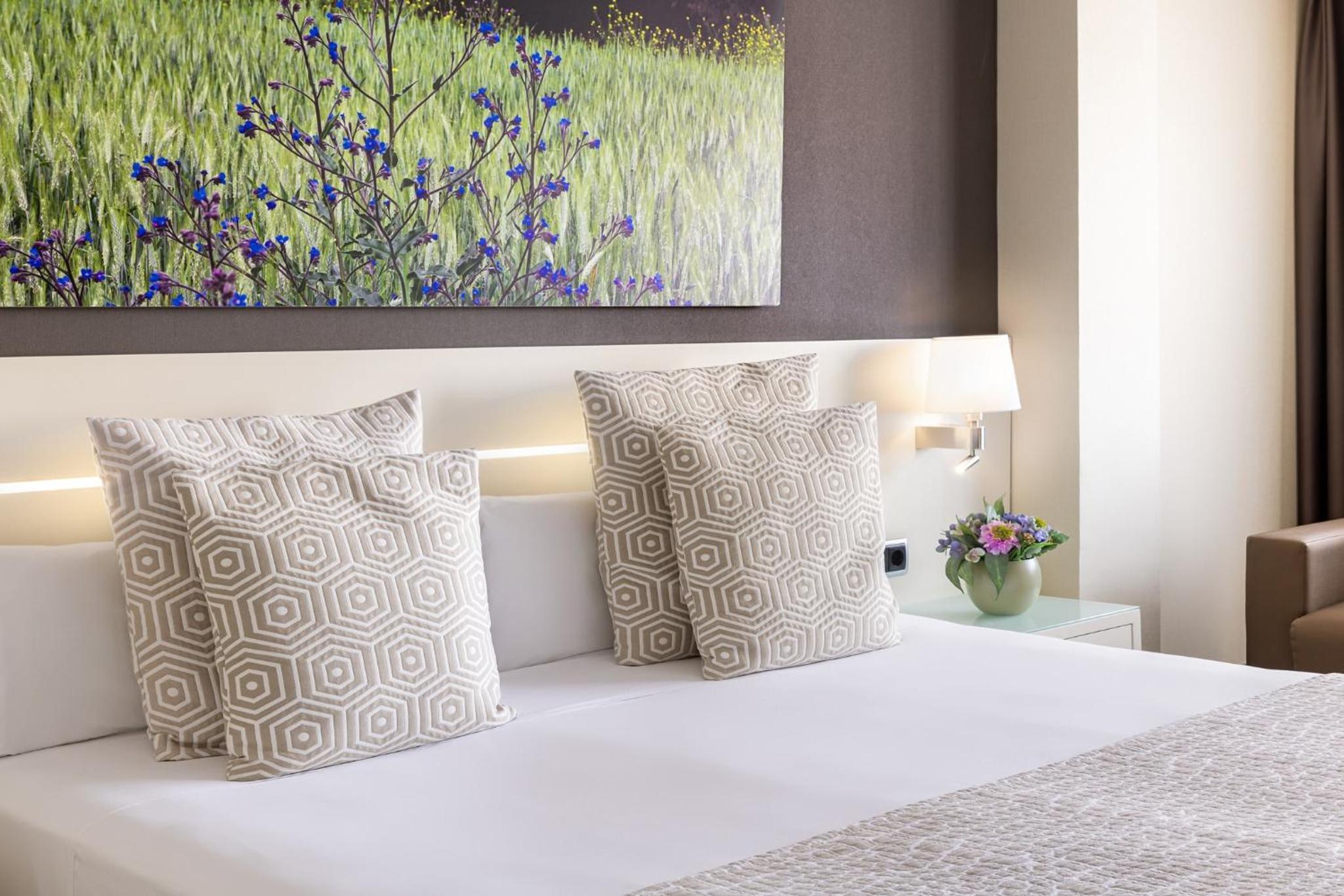 Triple Room with Mountain View