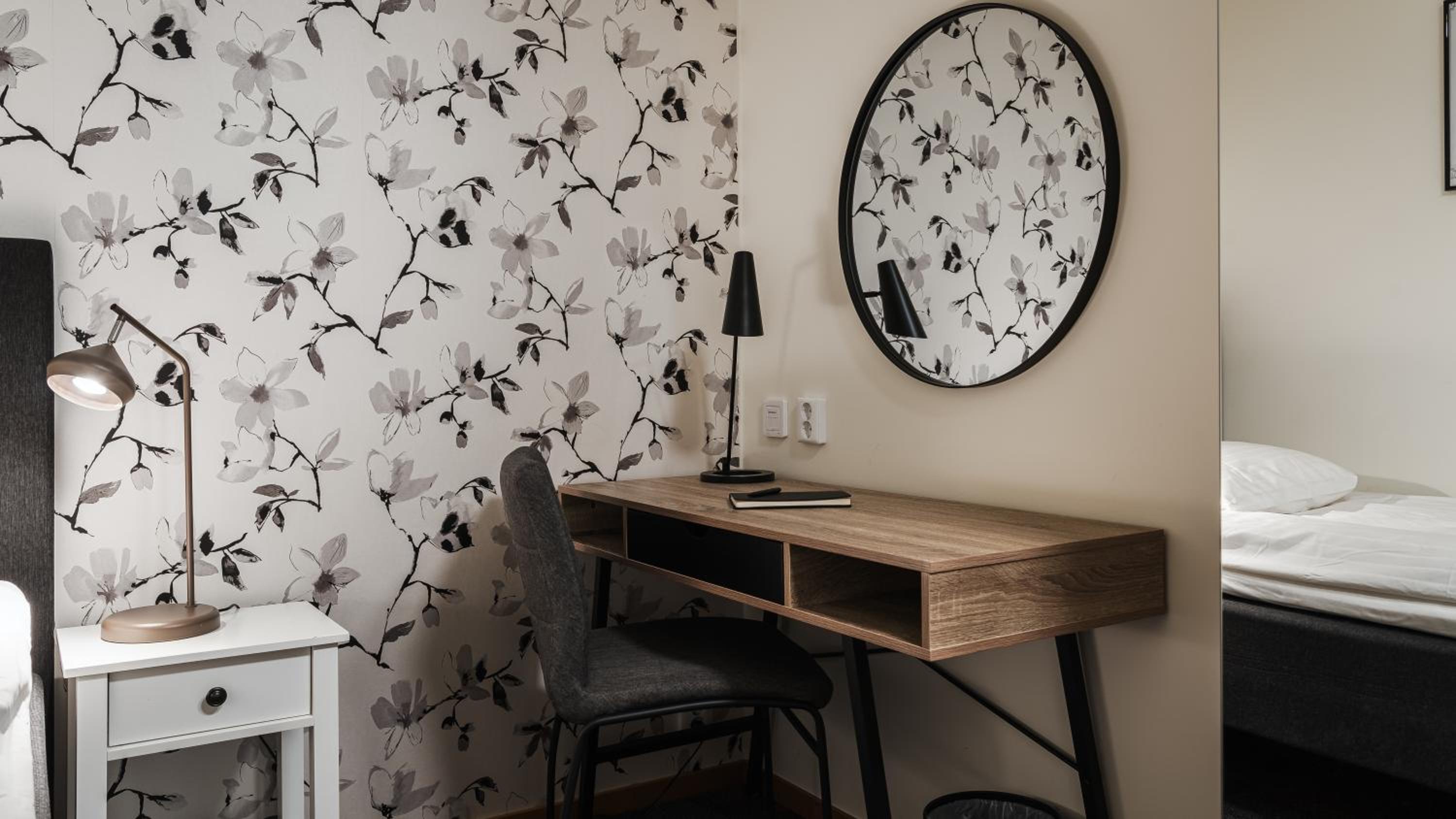 Compact Single (no window)