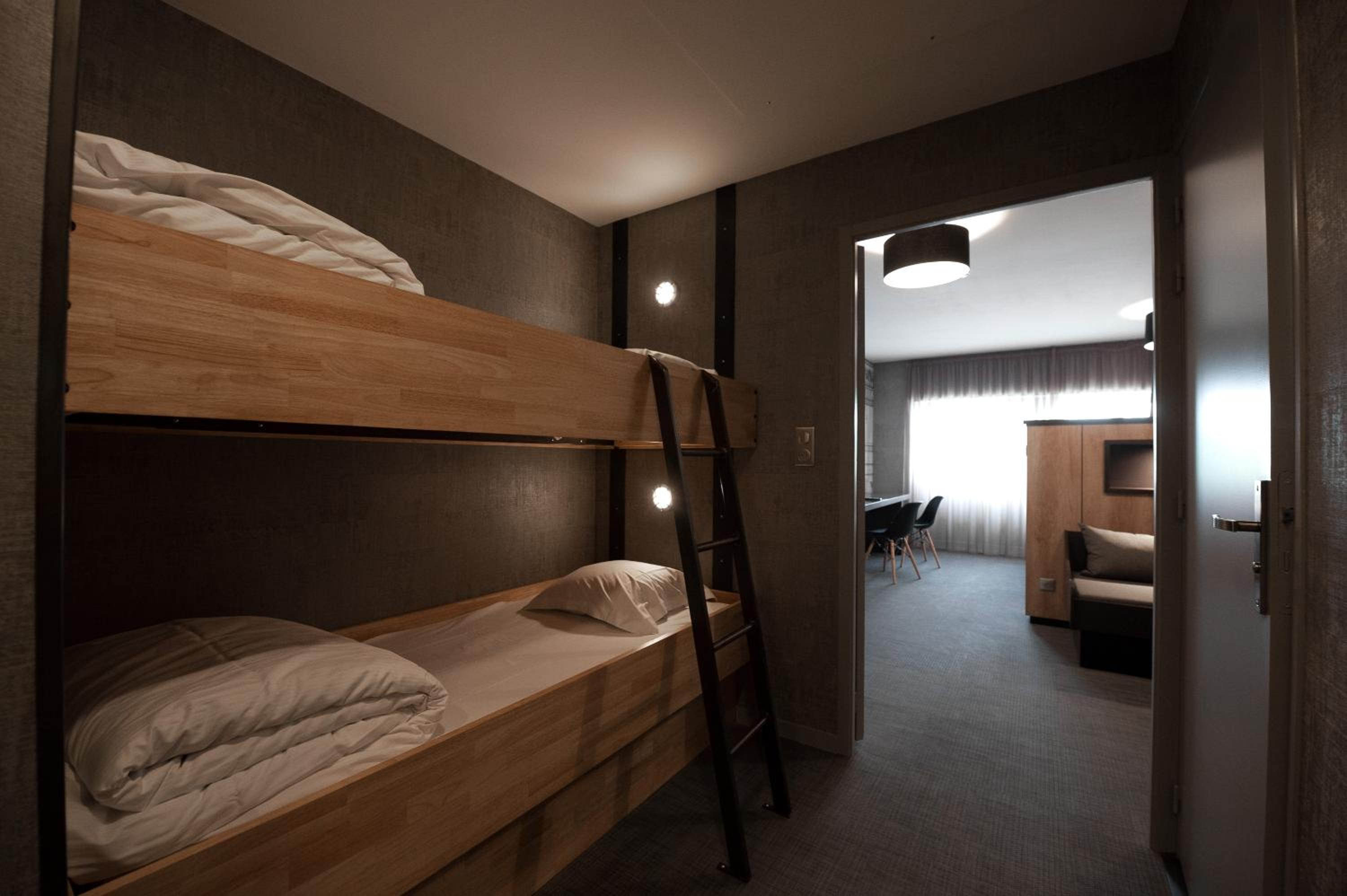 Elegance Family Room