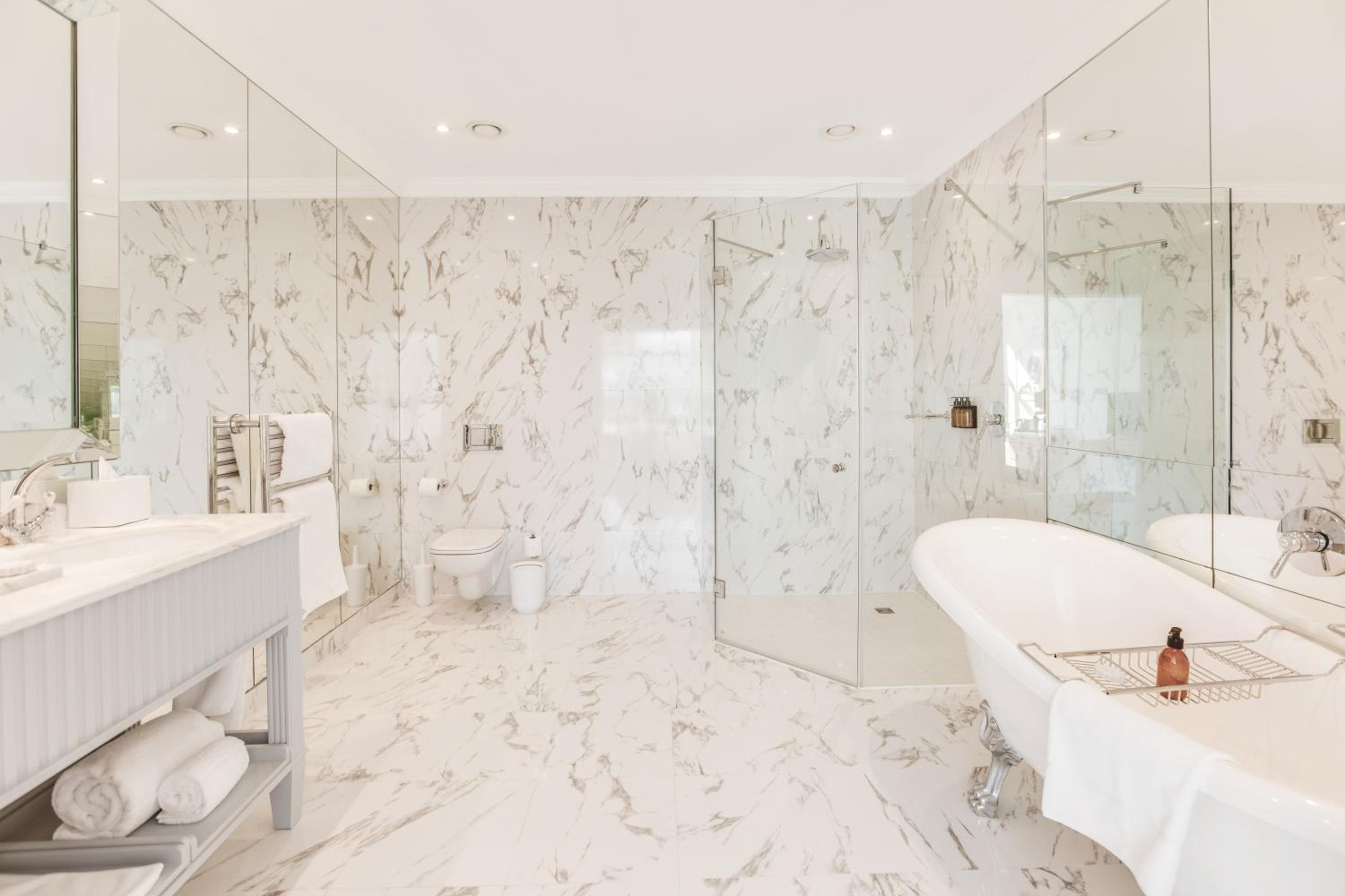 Superior Mountain Room with Bath