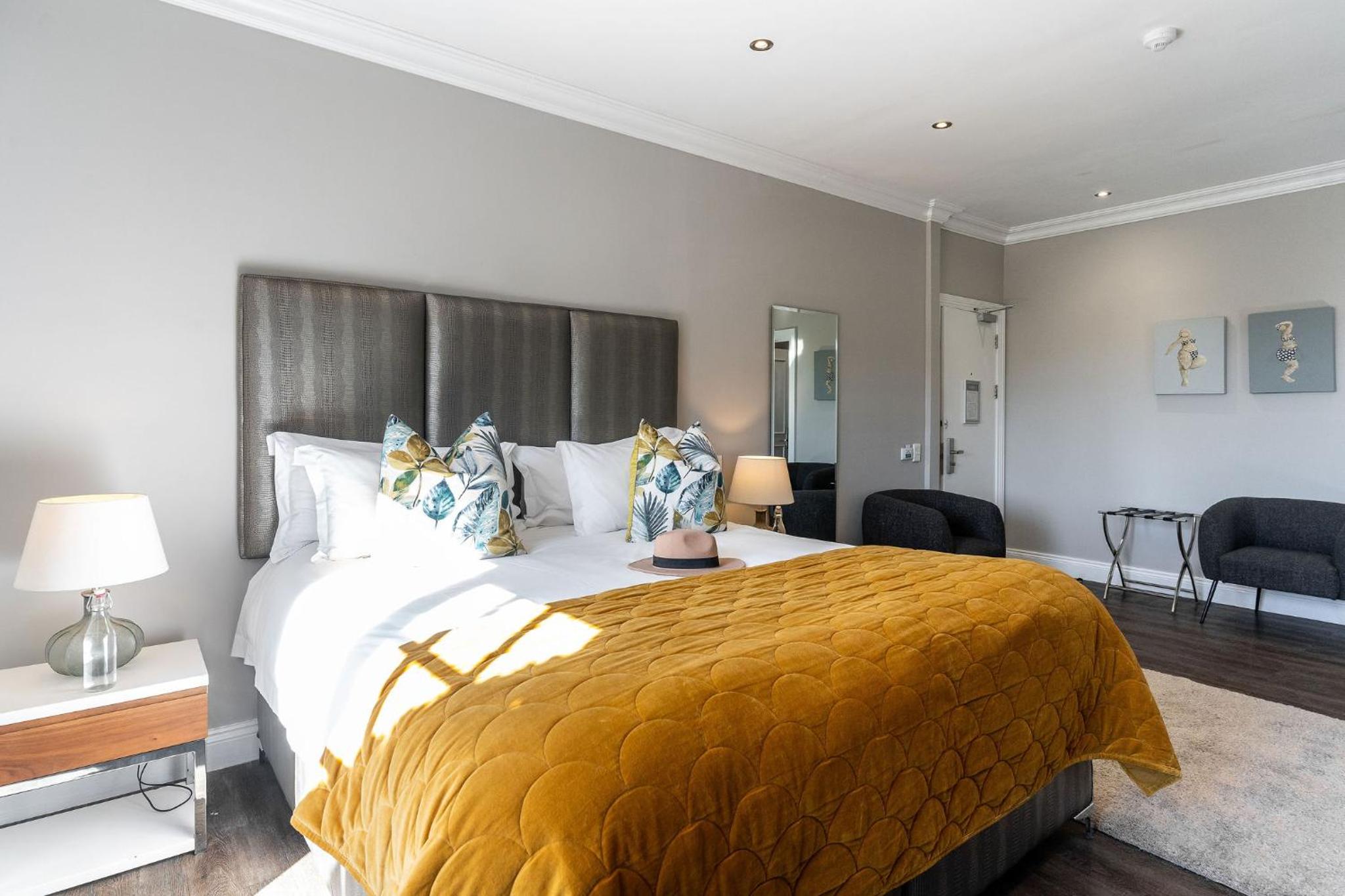 Interleading Family Suite 1