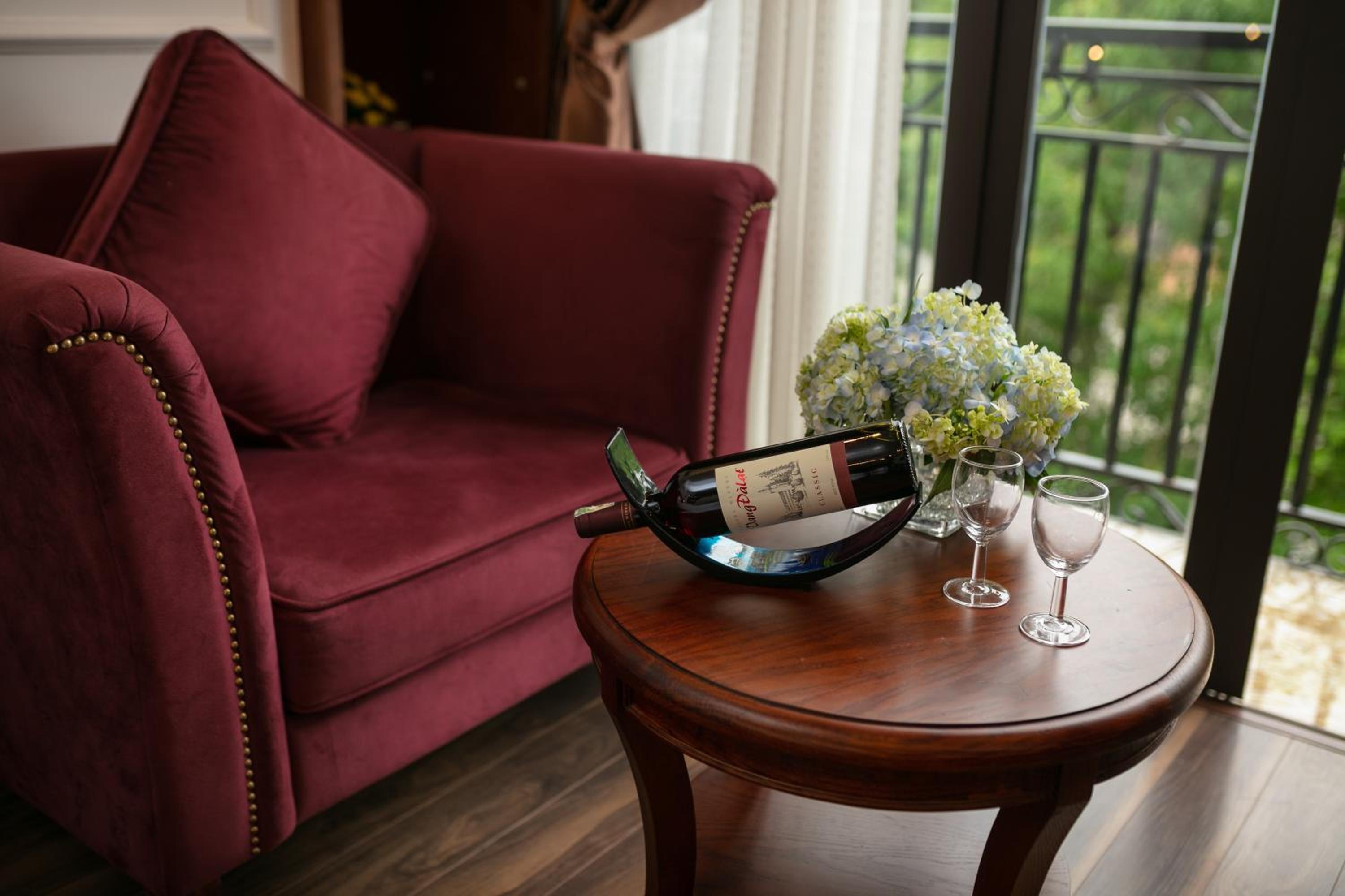 Junior Suite with Balcony