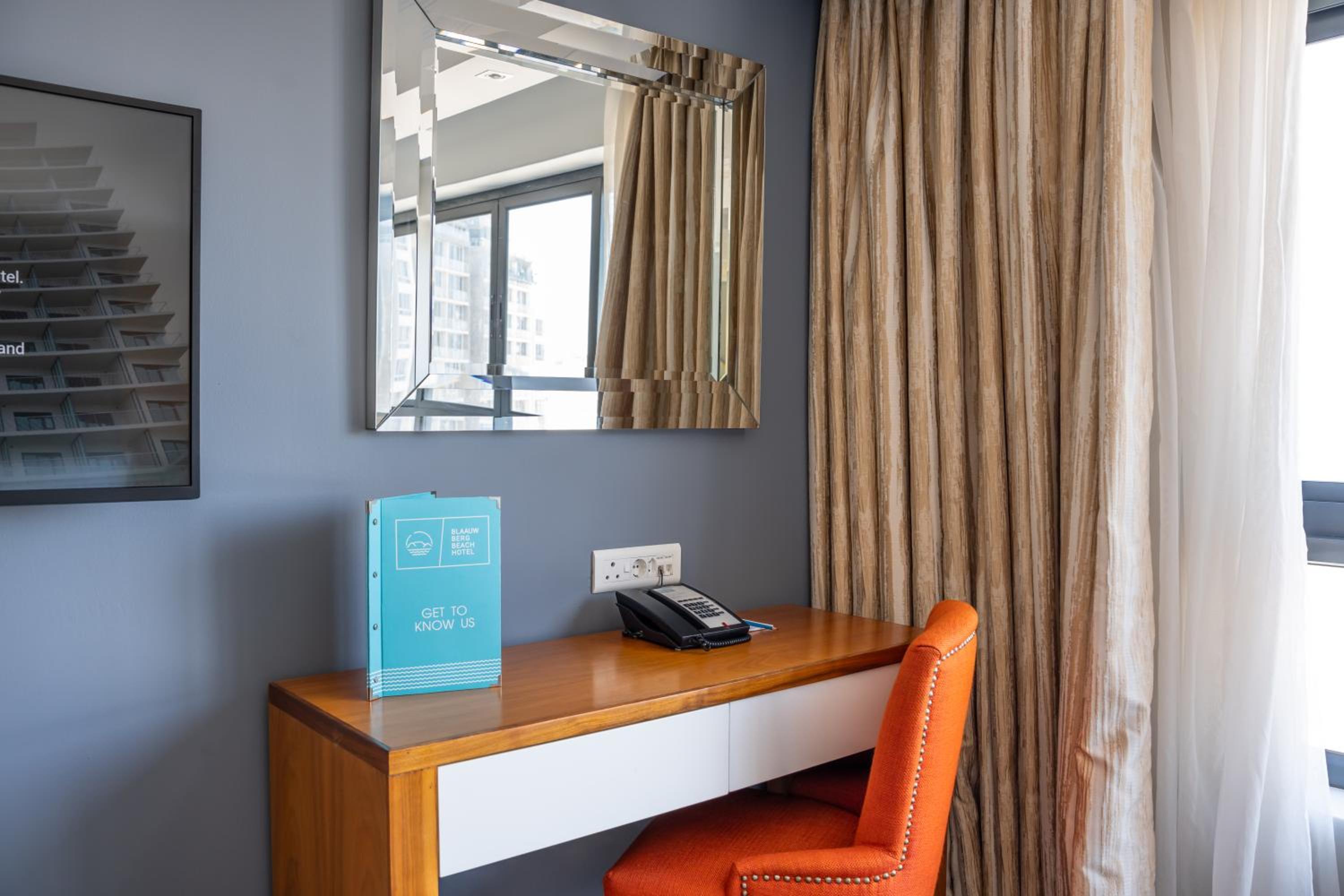 Sea-Facing Robben Island Twin Room 