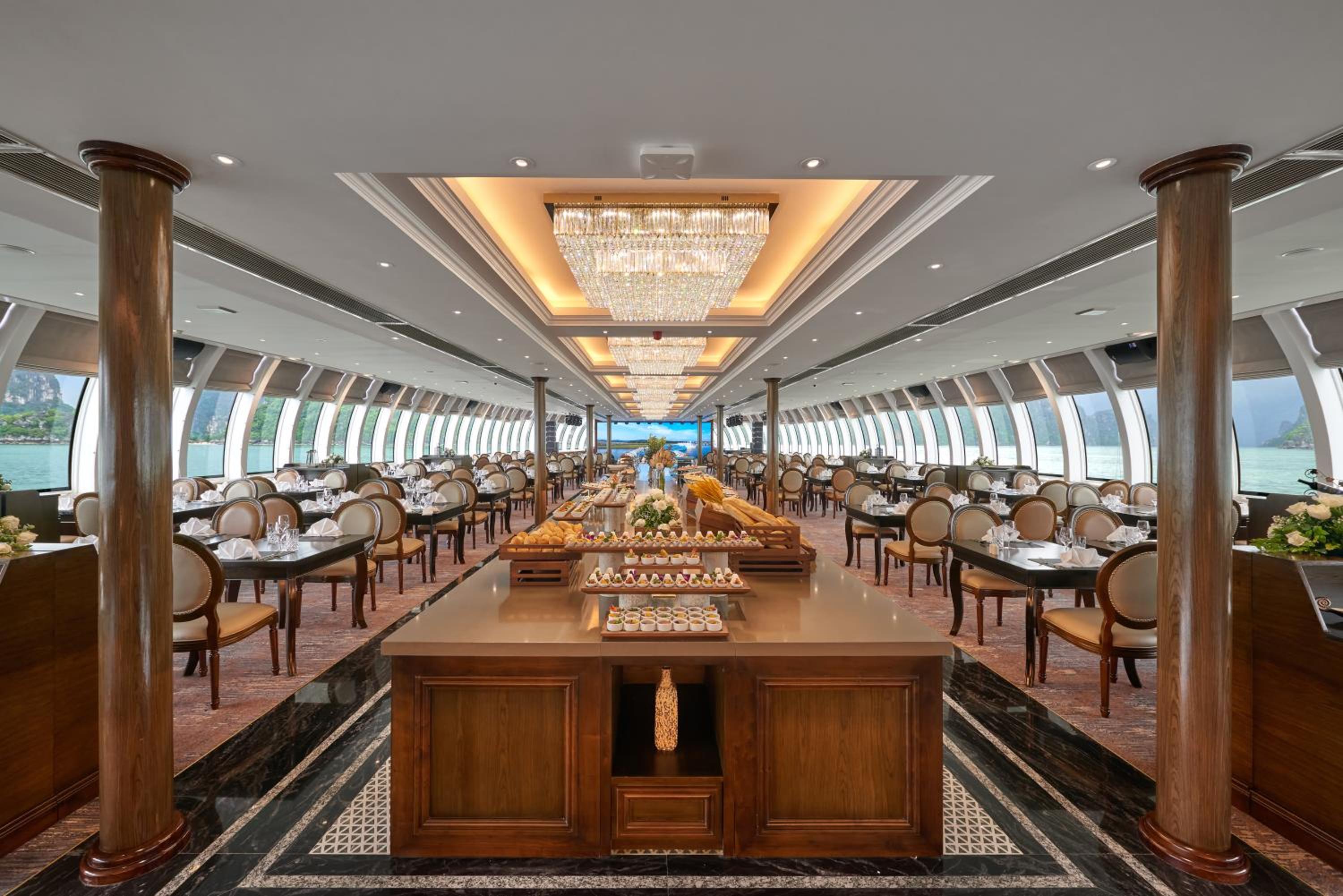 Classic Suite & Delight Dining Cruise