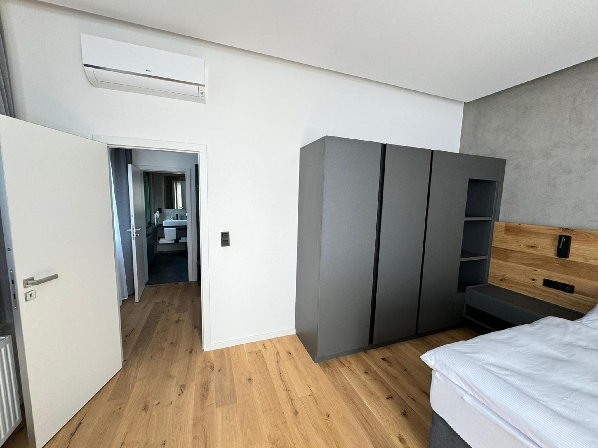Deluxe Double Room in Building B