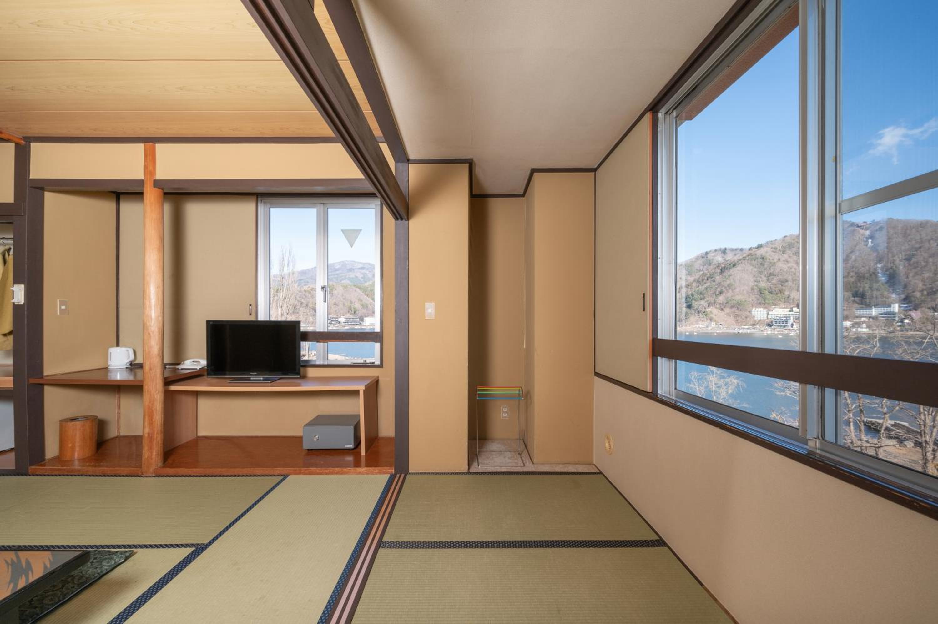 Japanese-Style Room