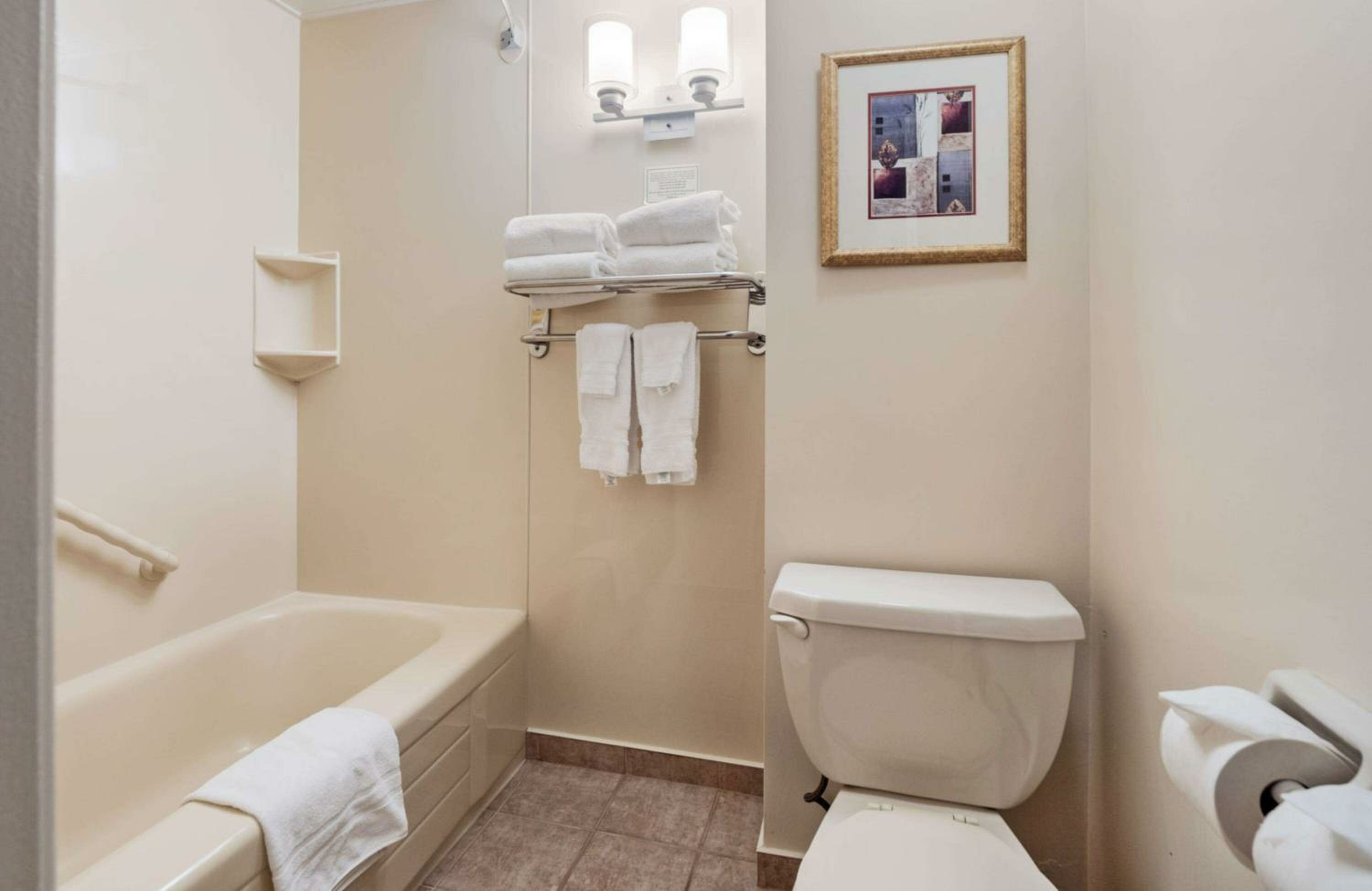 Corner Queen Room with Two Queen Beds - Non-Smoking