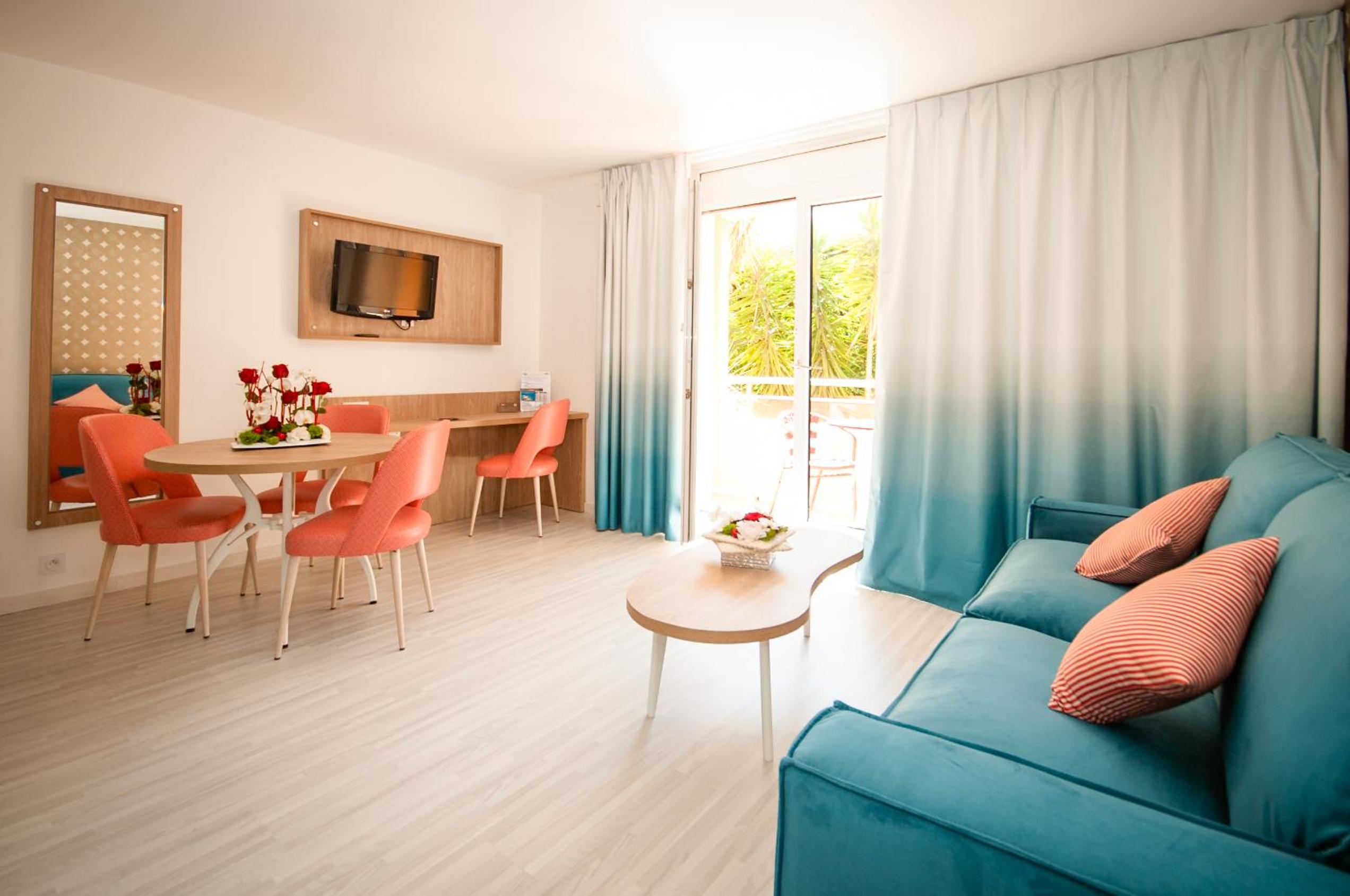Standard Apartment with Balcony (4 Adults)