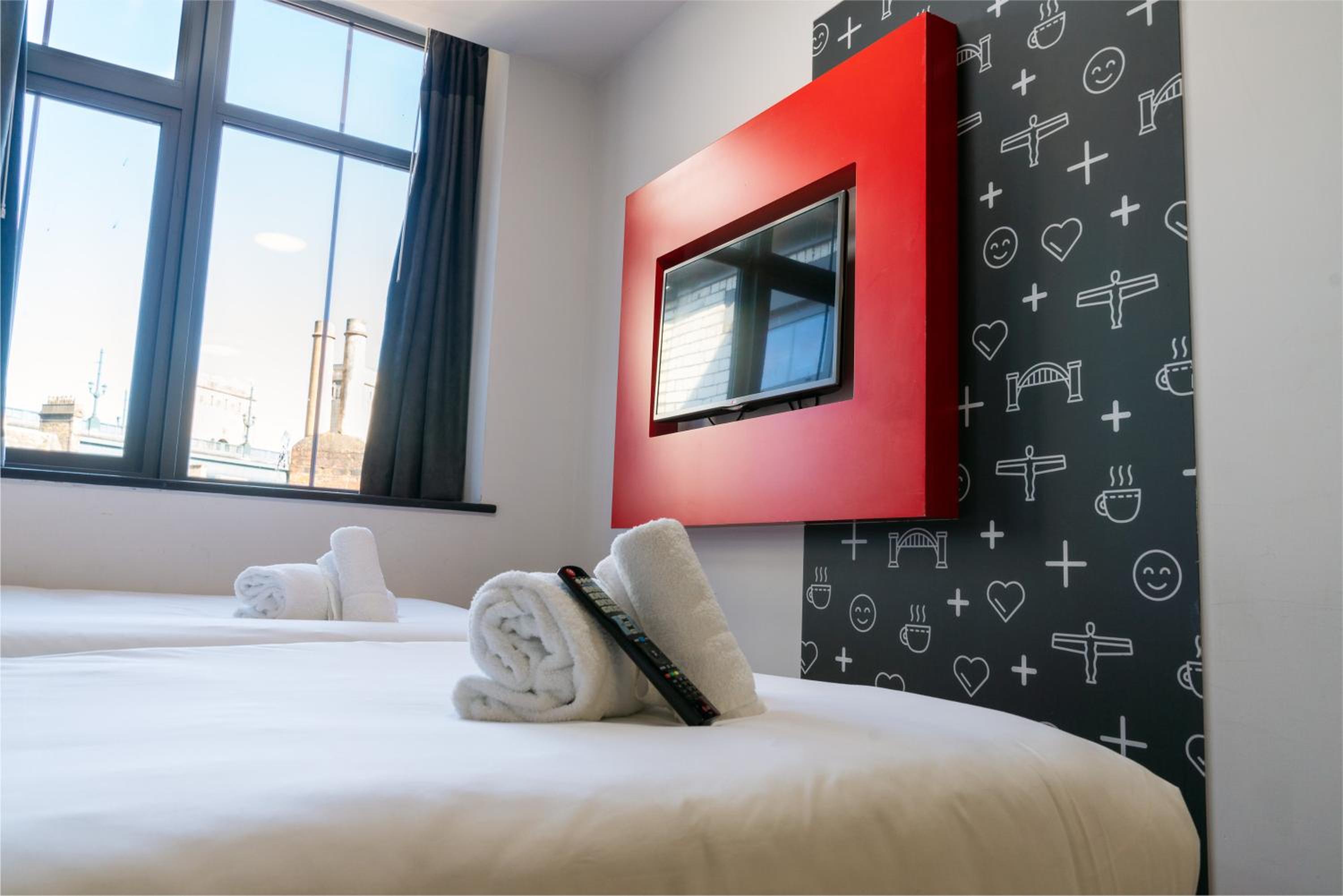 Twin Room with Window