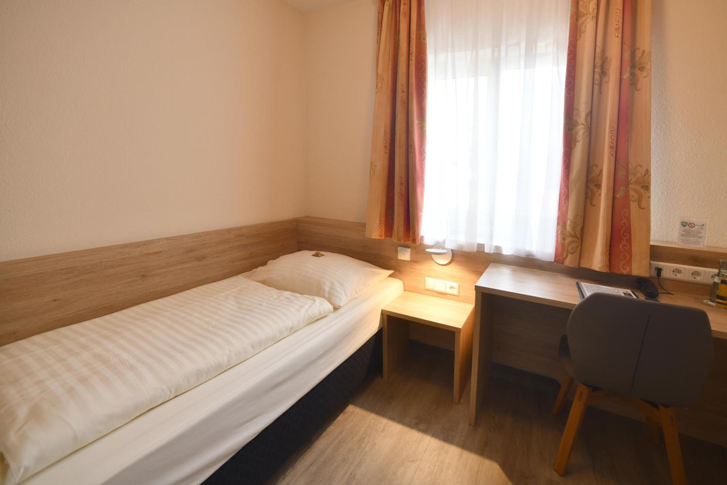 Comfort Single Room