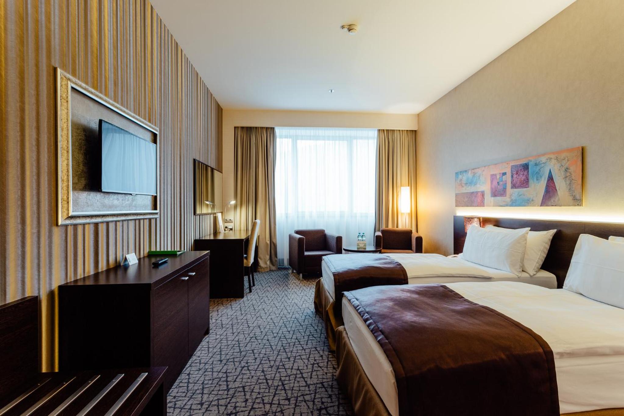 2 Single Standard Mountain View