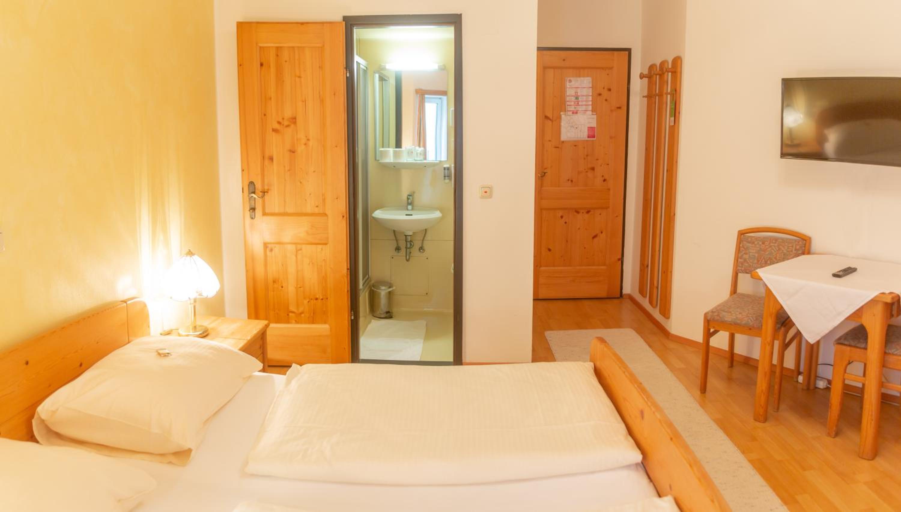 Double Room - Pet Friendly