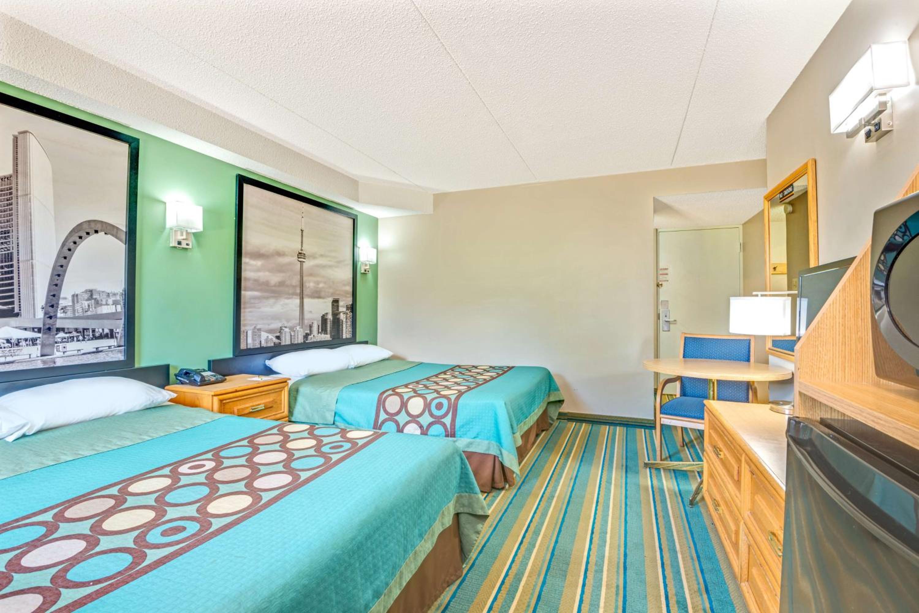 Queen Room with Two Queen Beds - Non-Smoking