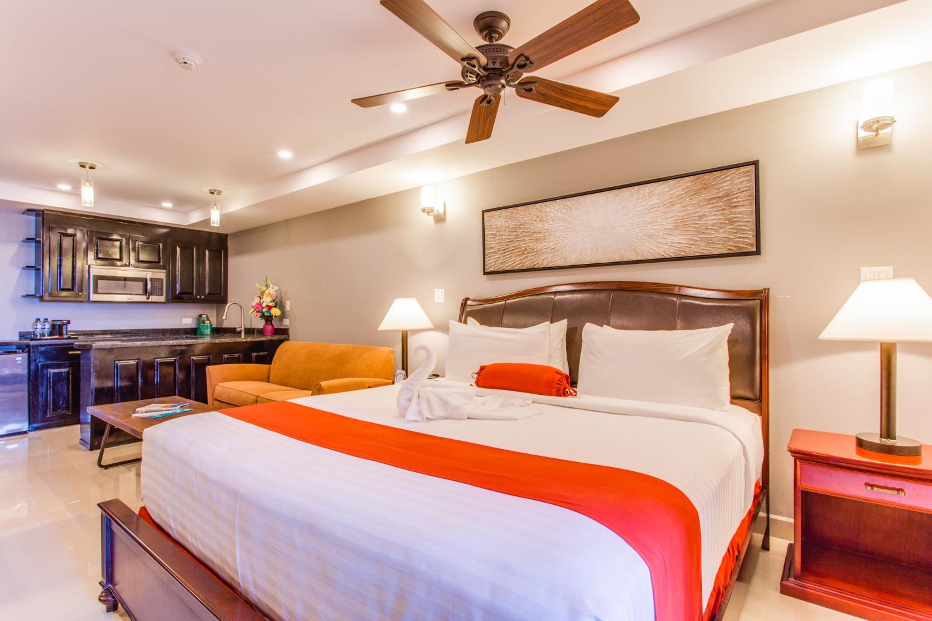 Junior Suite with Hot Tub - Non Smoking