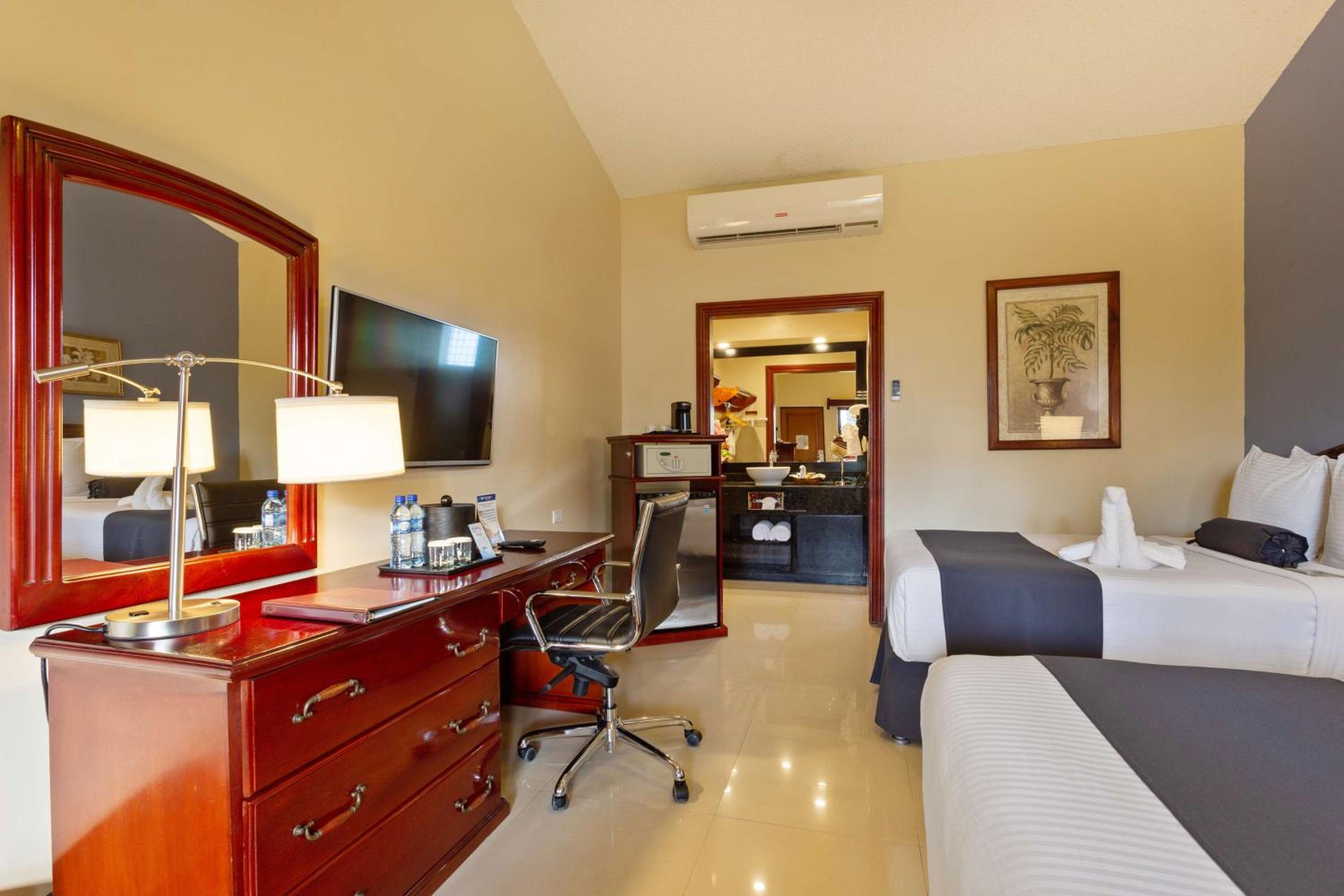 Double Room with Two Double Beds - Non Smoking
