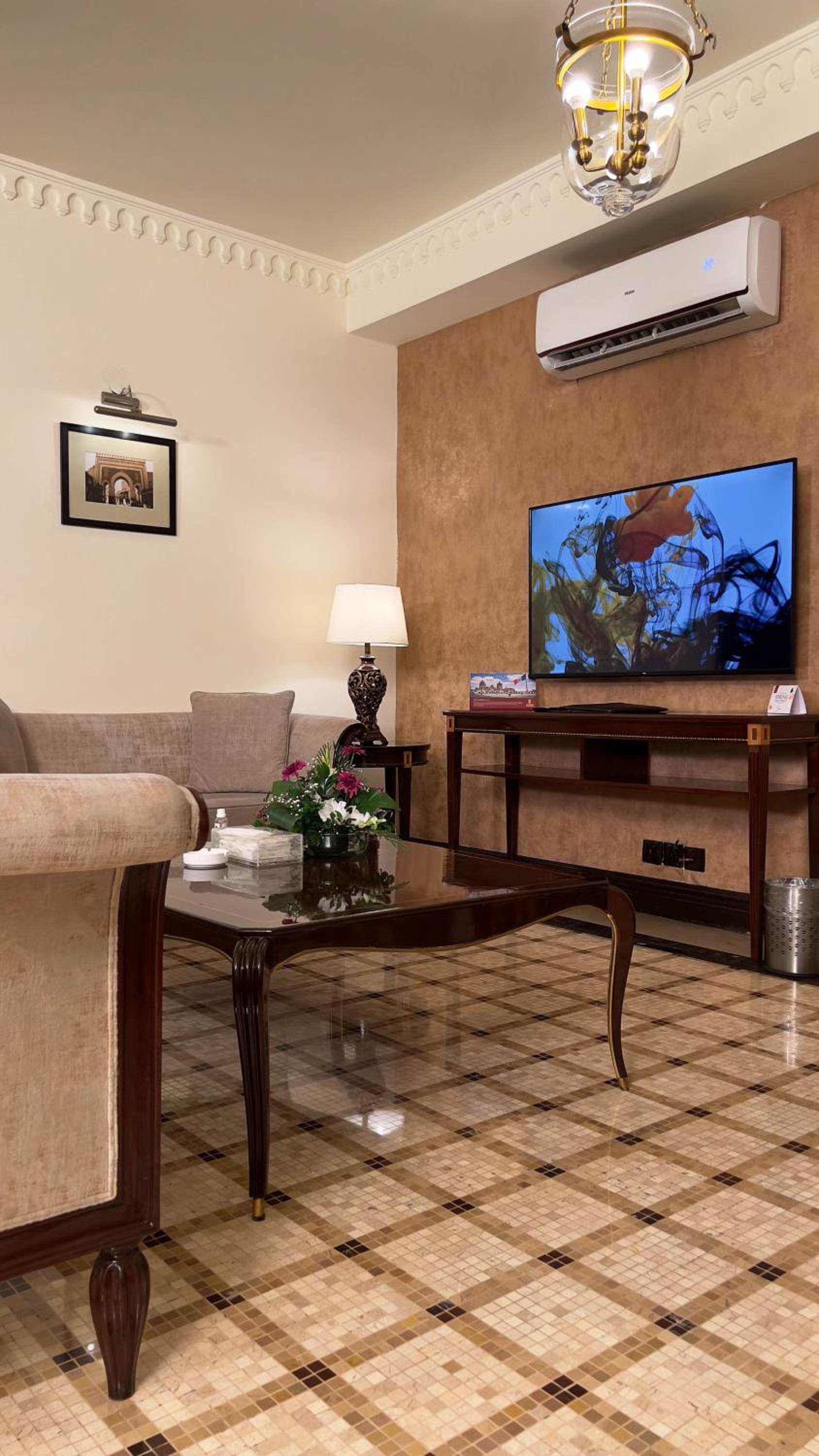 King Two-Bedroom Suite