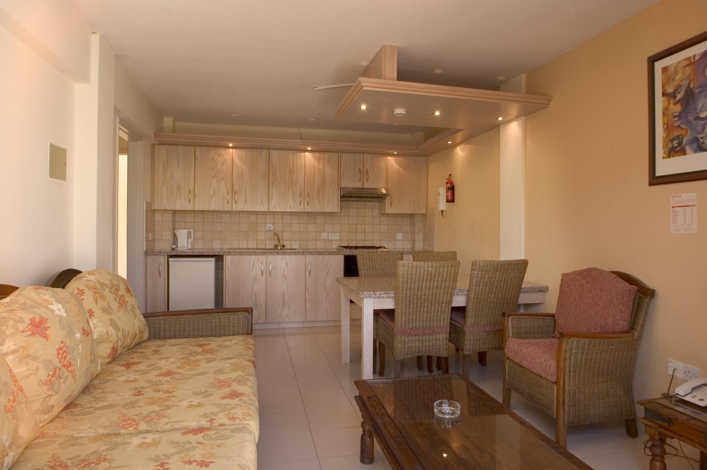 One-Bedroom Apartment