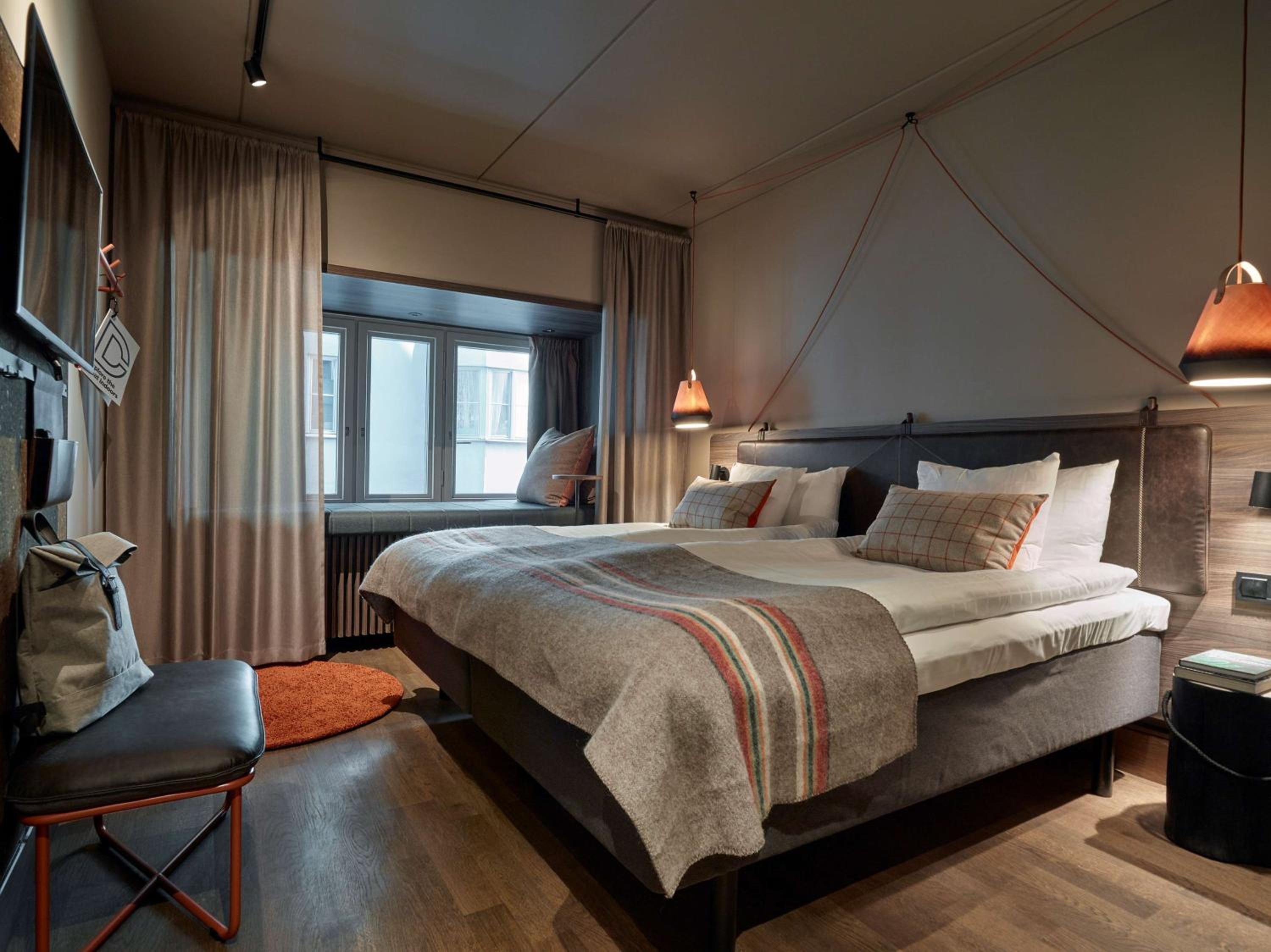 Large Twin Room