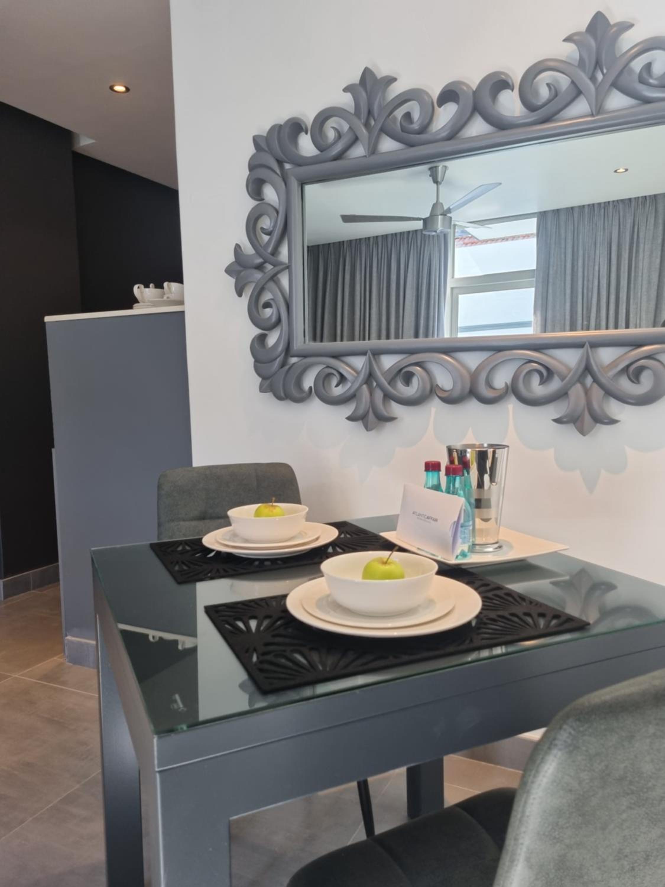 Luxury Suite with Balcony