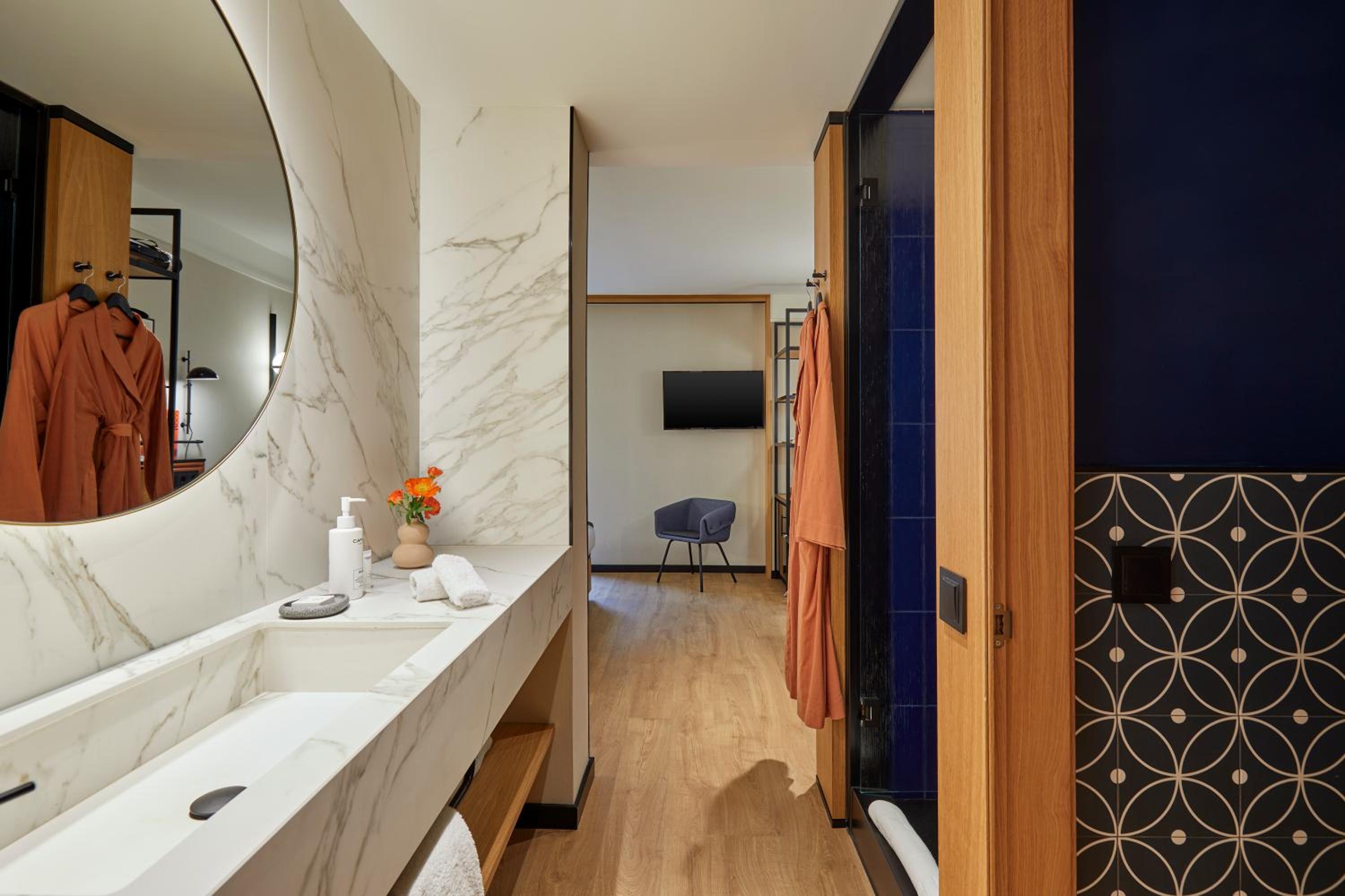 Premium King Room with Balcony