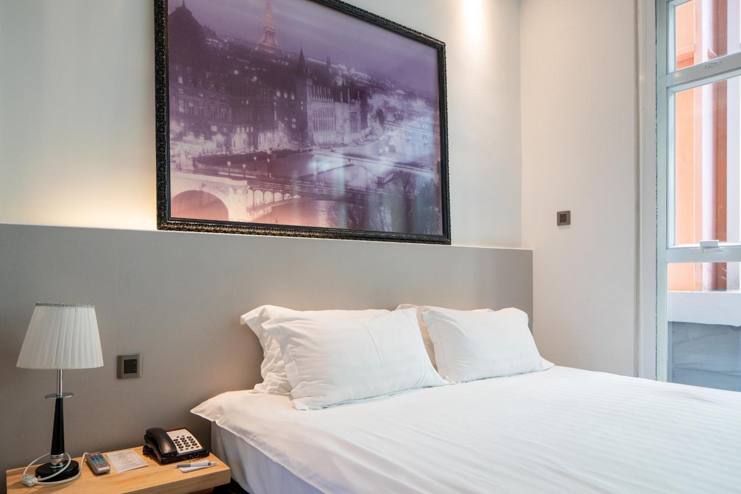 Deluxe Double or Twin Room with Balcony