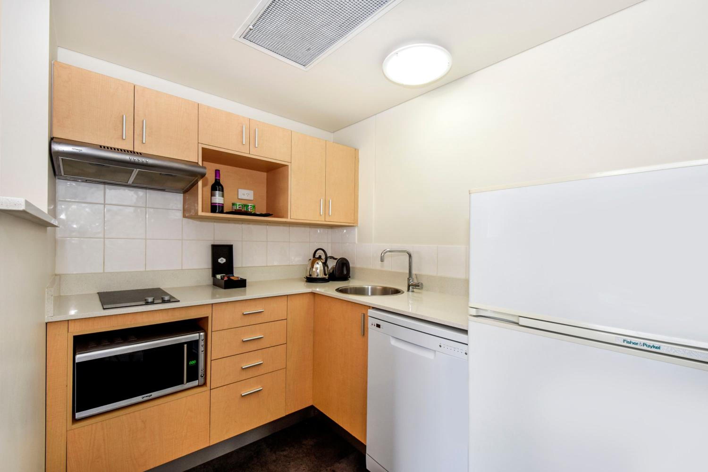 One-Bedroom Apartment with City View