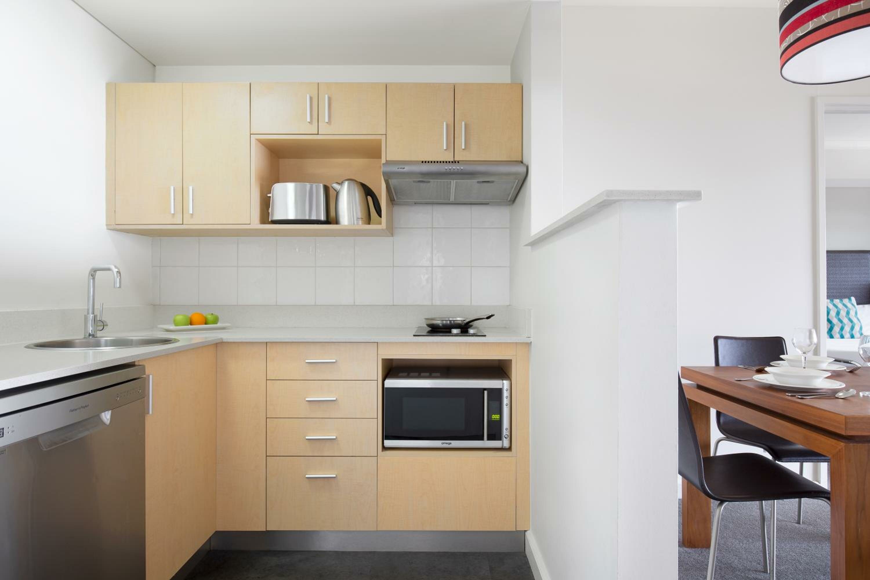 One-Bedroom Apartment with City View