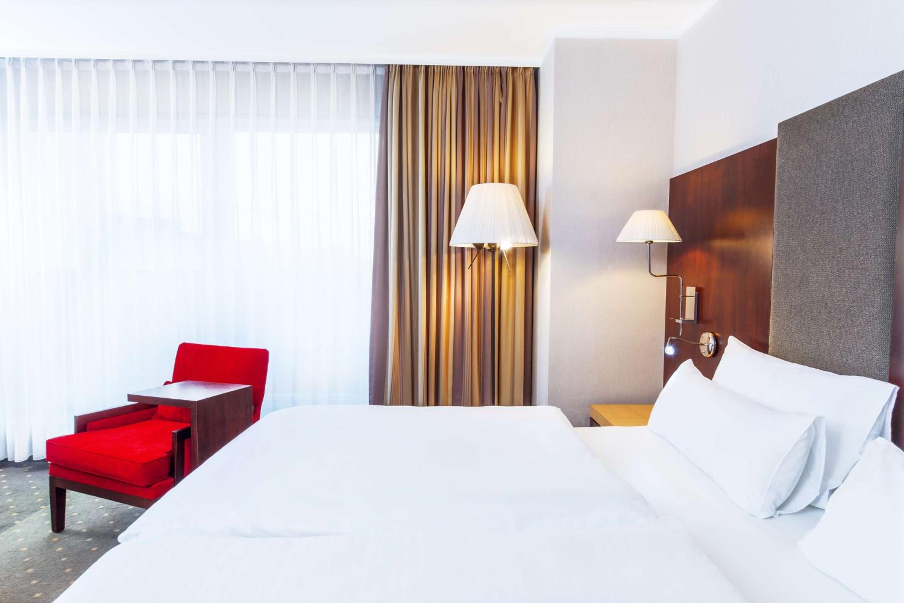 Standard Twin Room with extra bed (2 adults + 1 child)