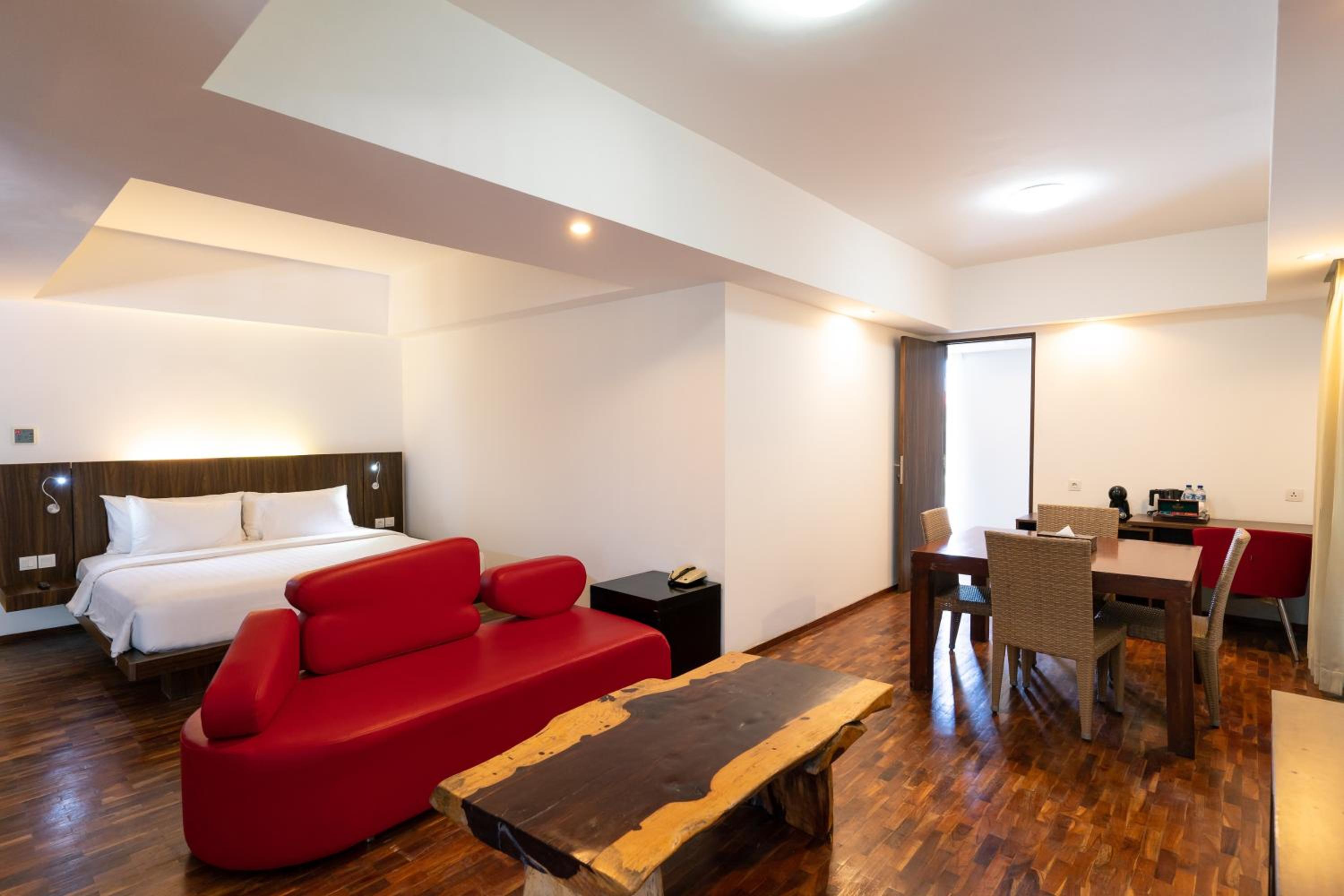 Royal Two-Bedroom Suite