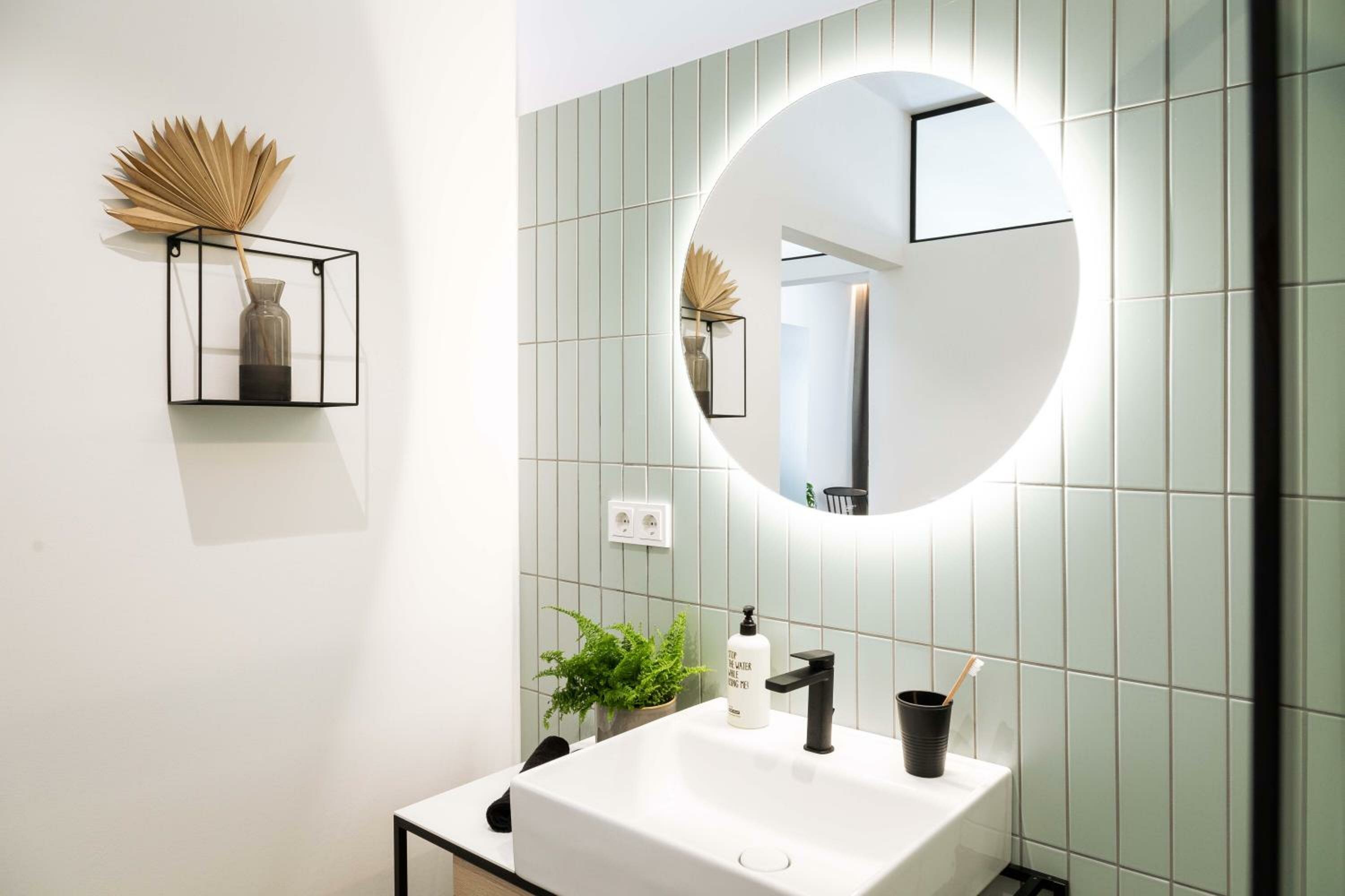 One-Bedroom Apartment with French Balcony 