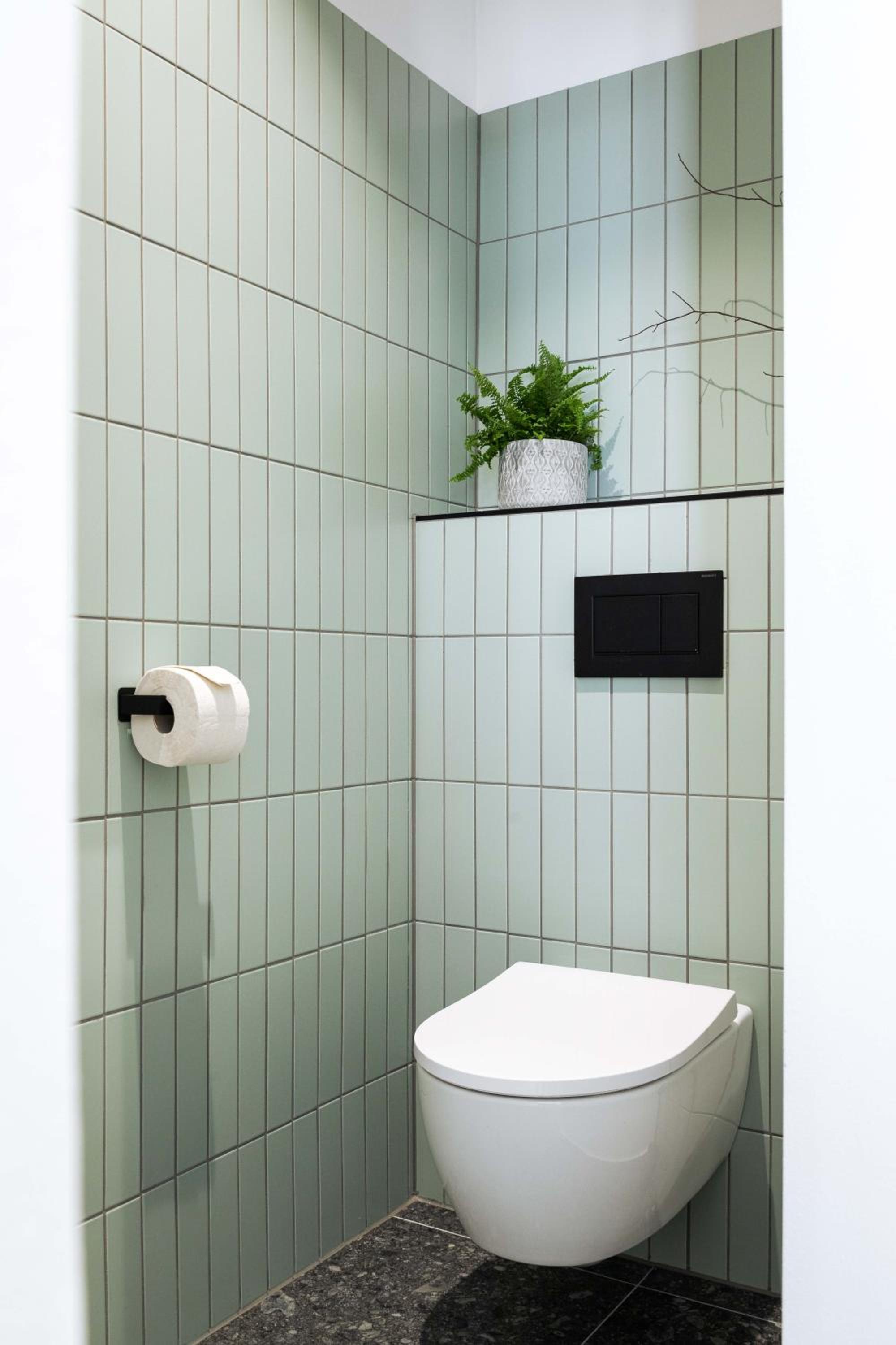 One-Bedroom Apartment with French Balcony 