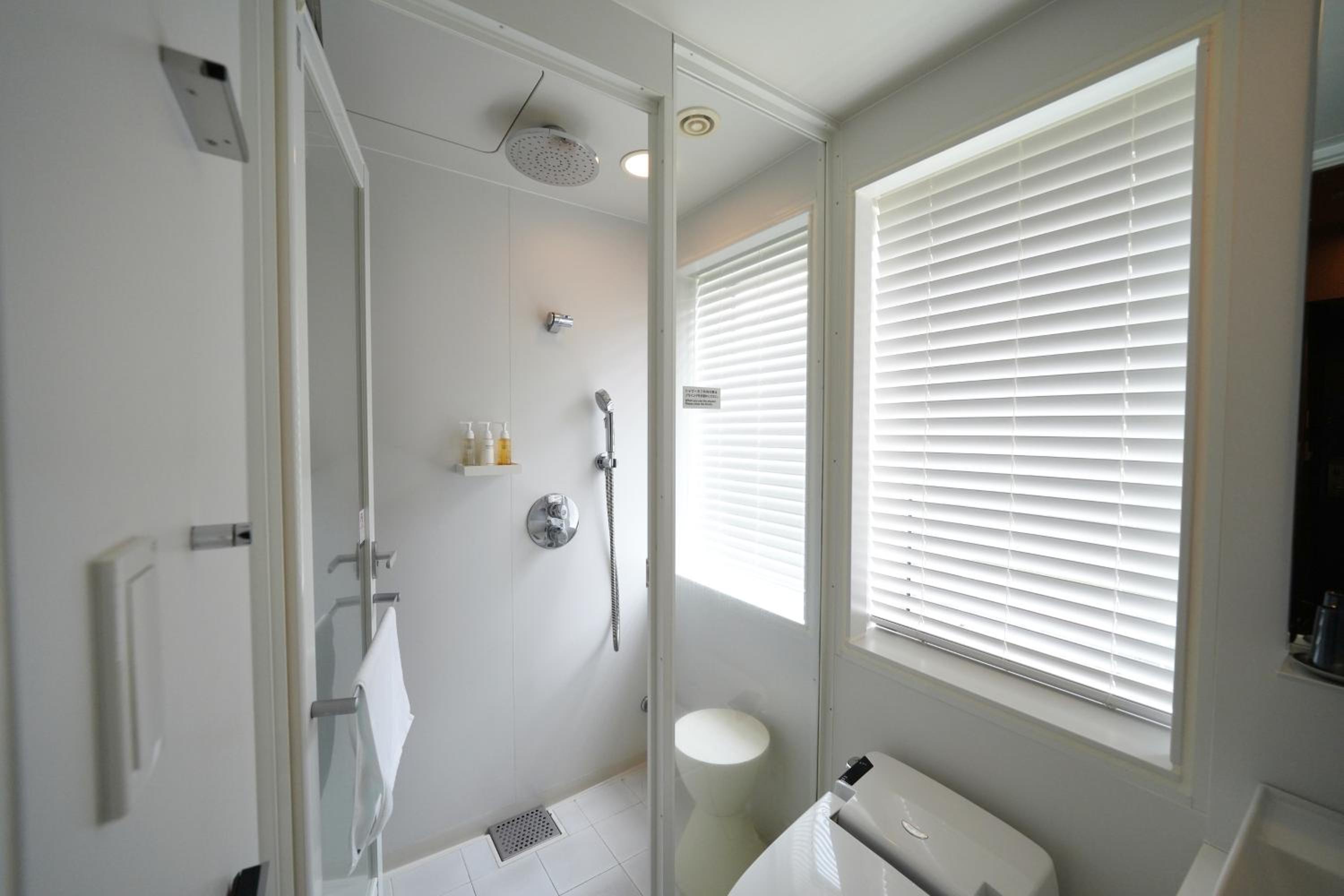 Double Room with Shower Booth