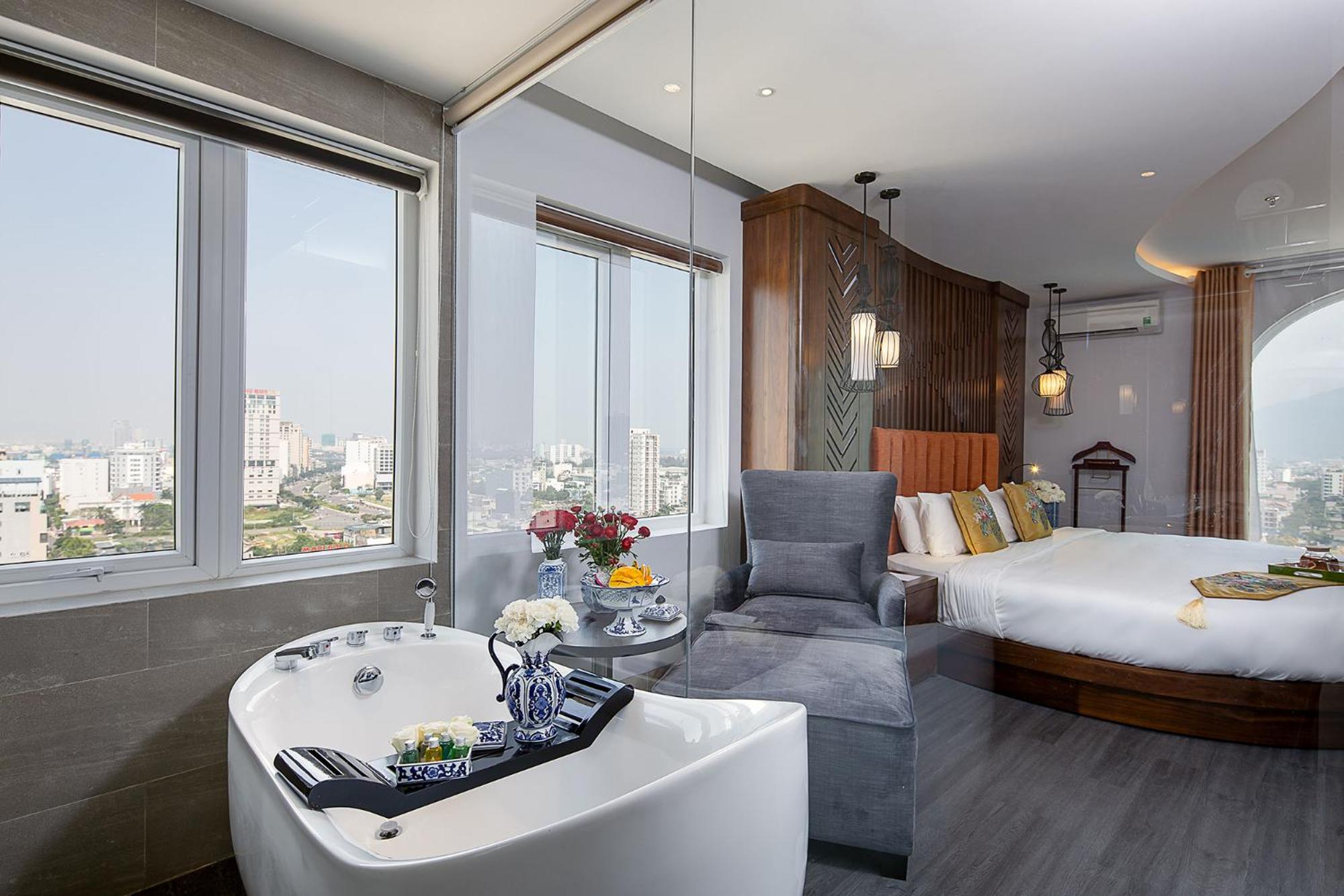Suite with City View