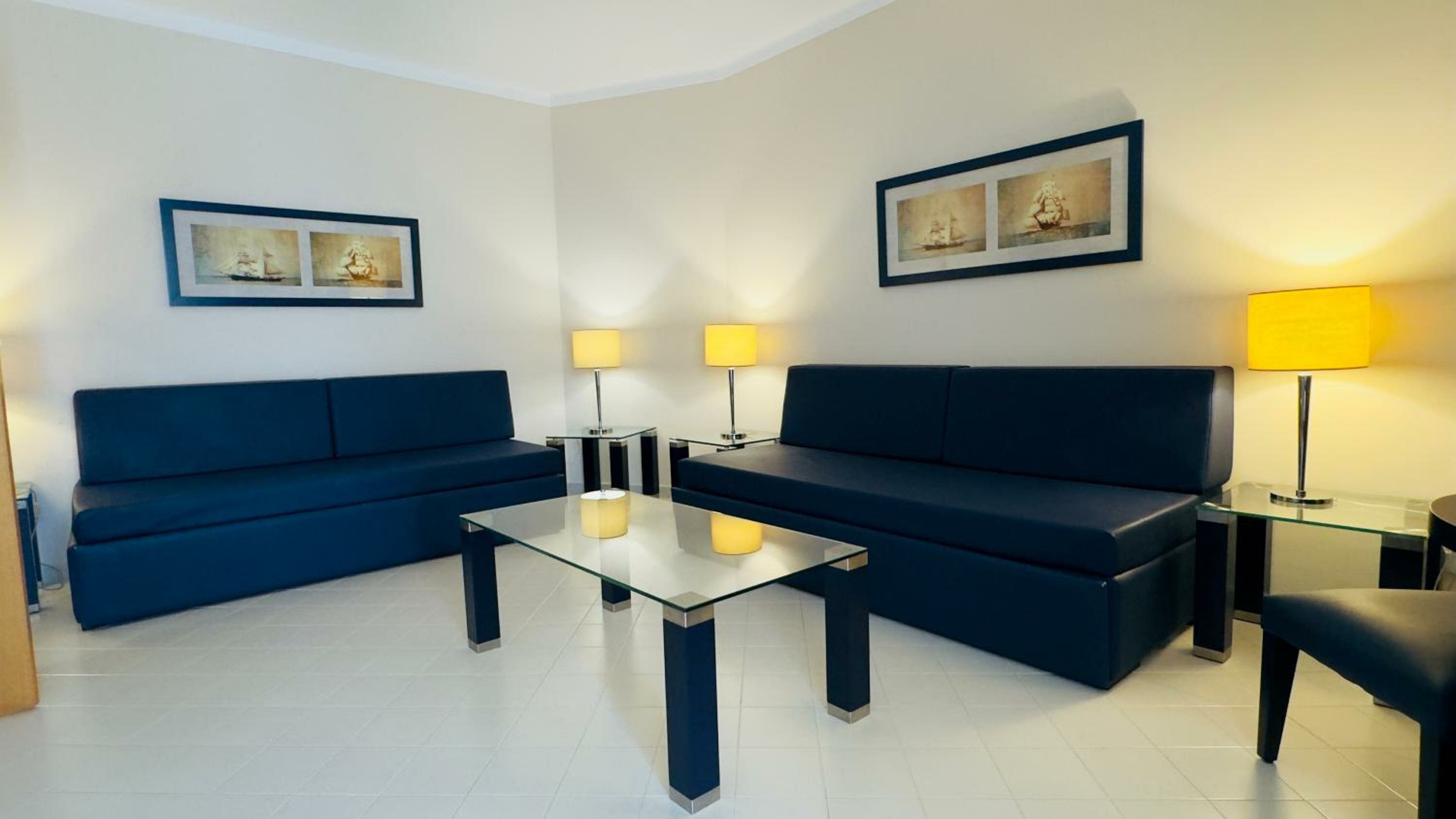 Junior Suite (2 Adults + 2 Children)