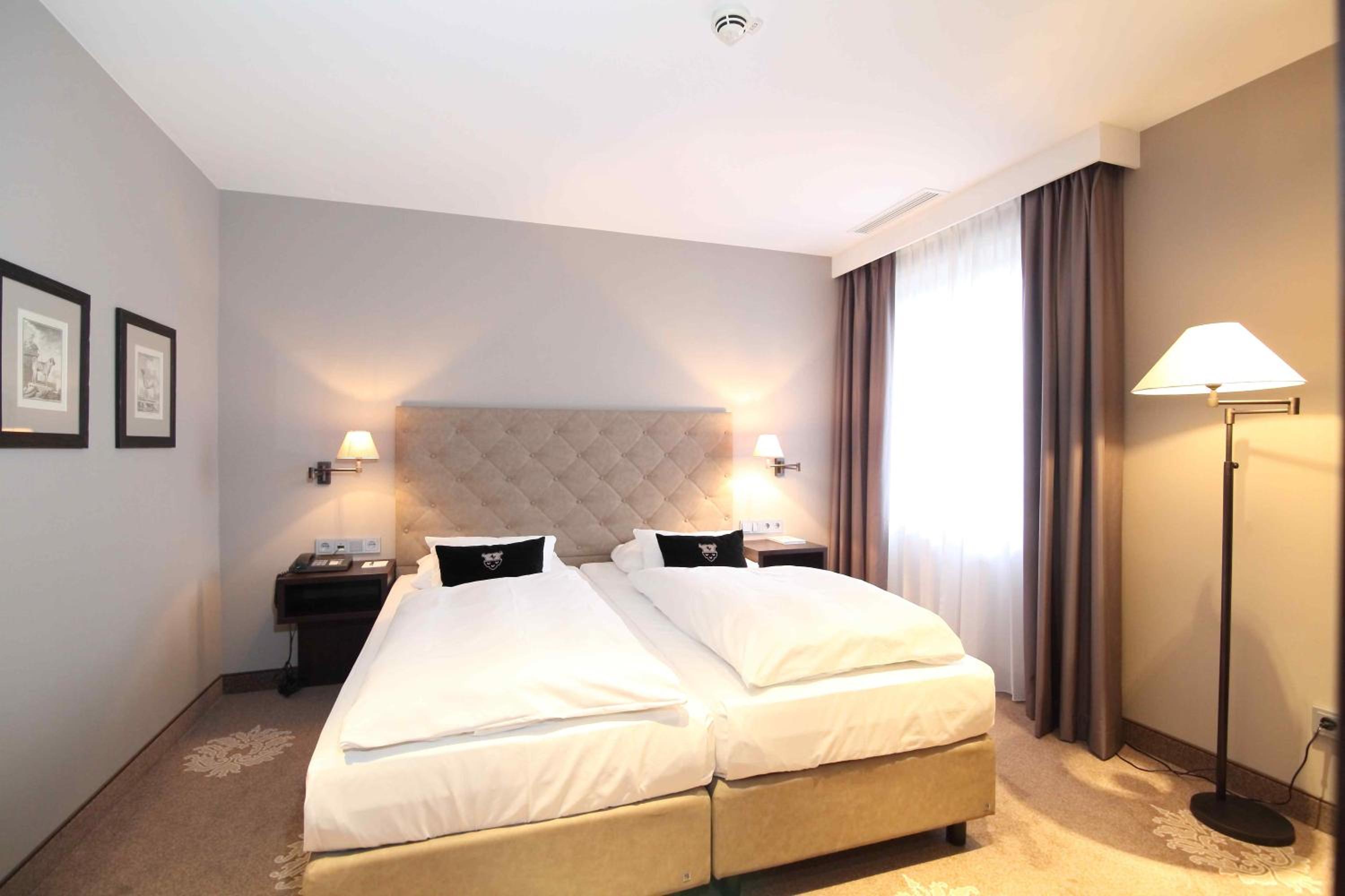 Junior Suite with Garden View