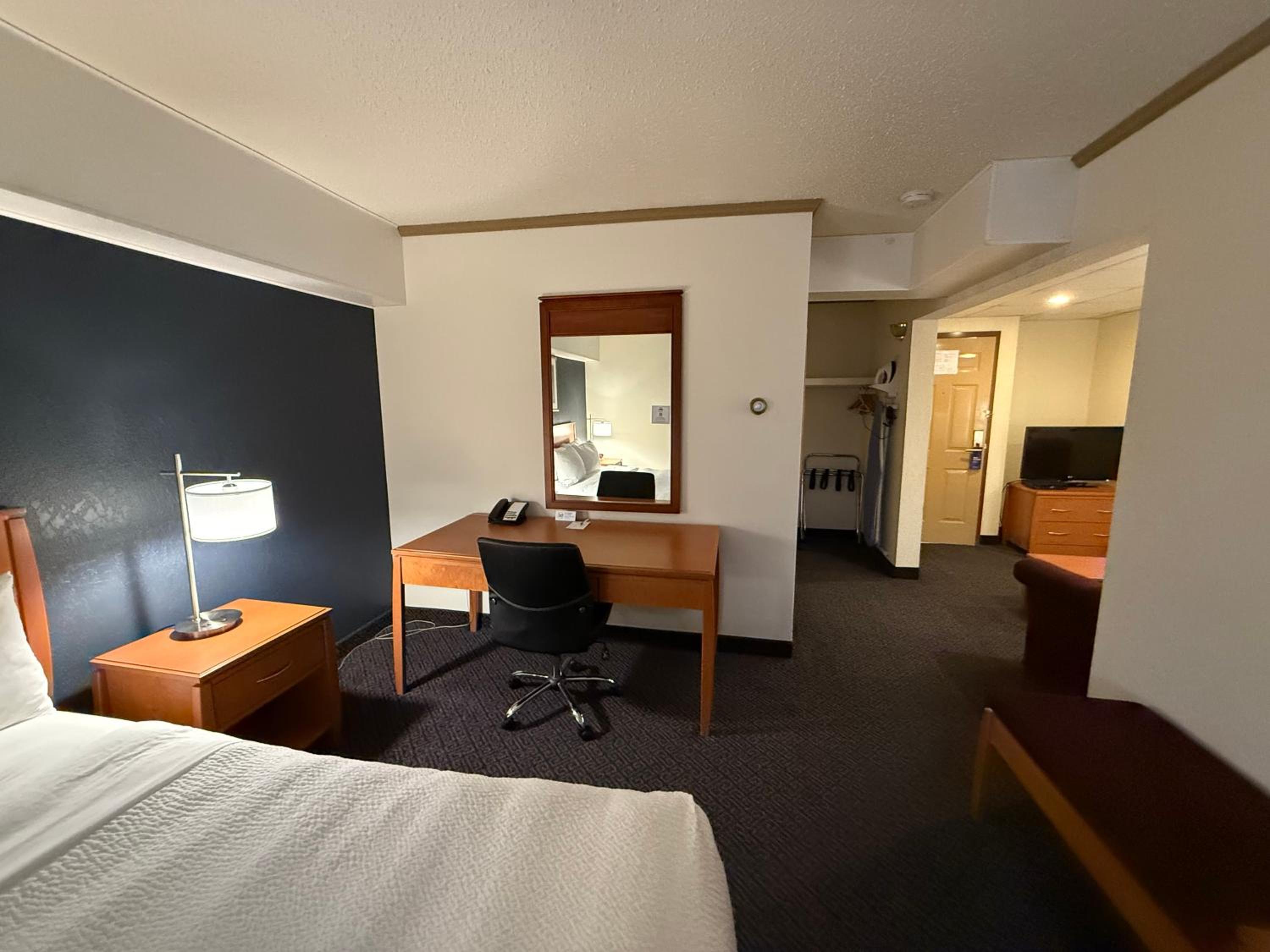 King Room - Non-Smoking