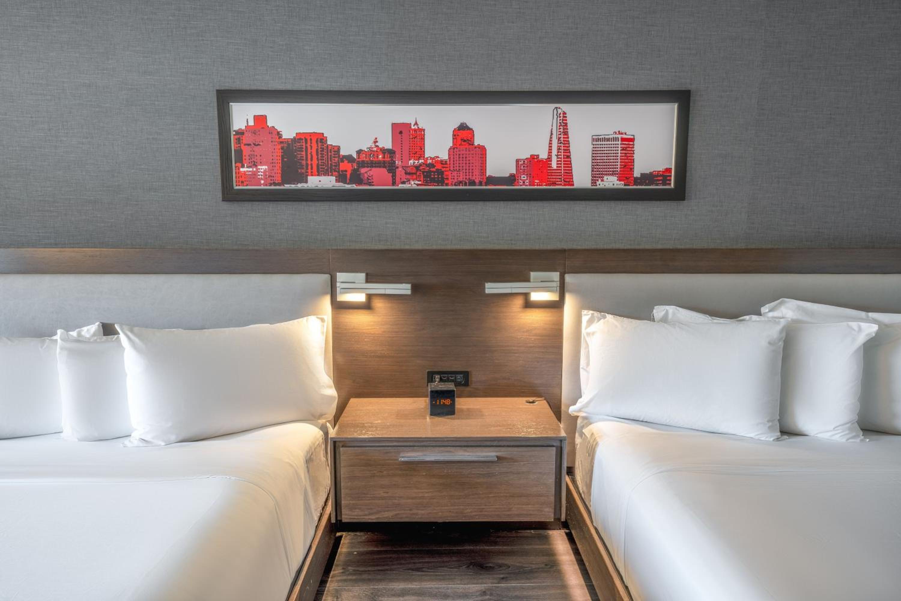 Aloft, Guest room, 2 Queen