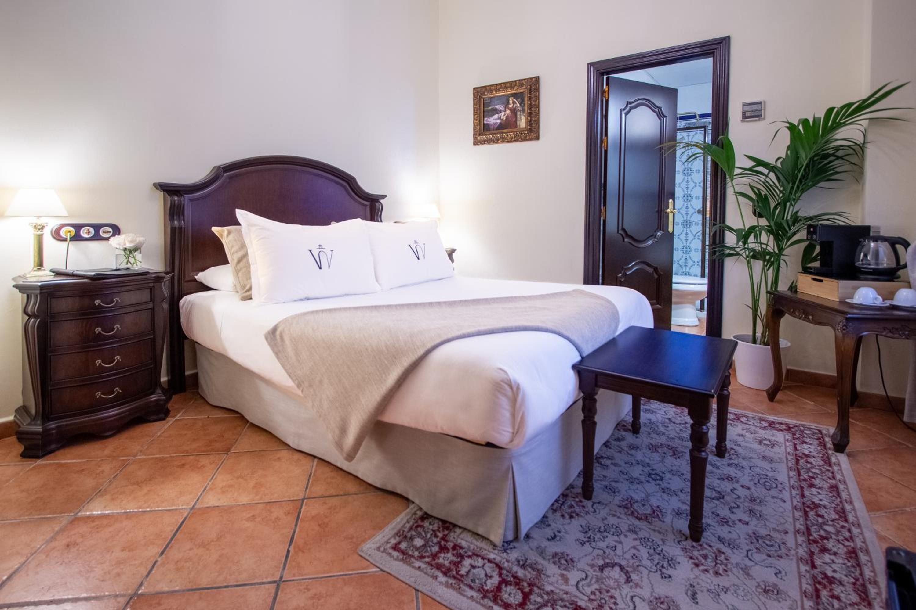 Basic Double Room