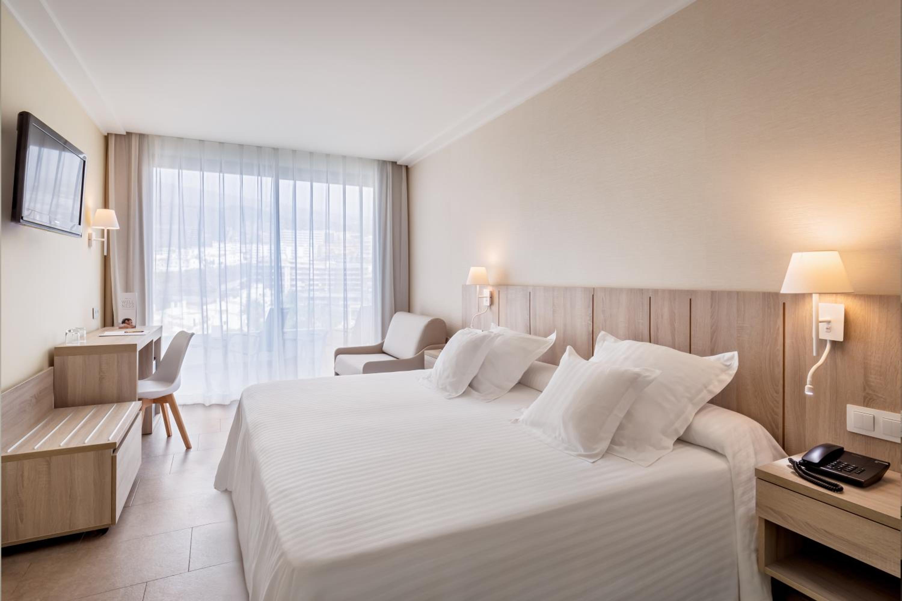 Double or Twin Room with Spa Access