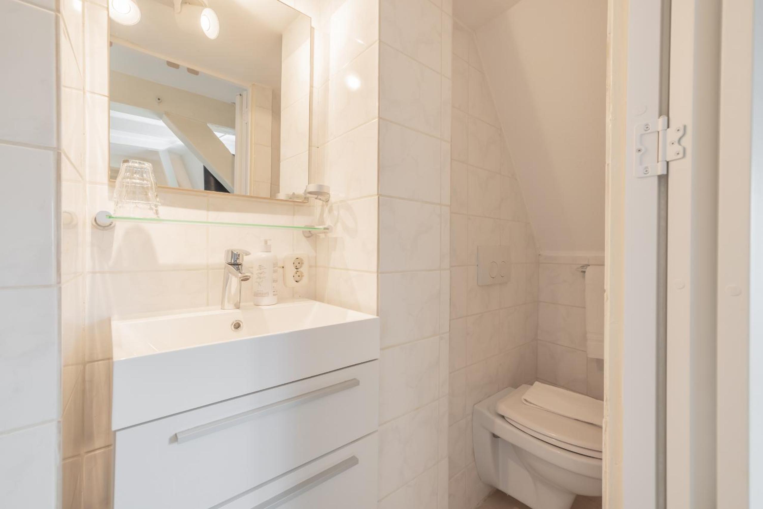 Single Room with Double Bed