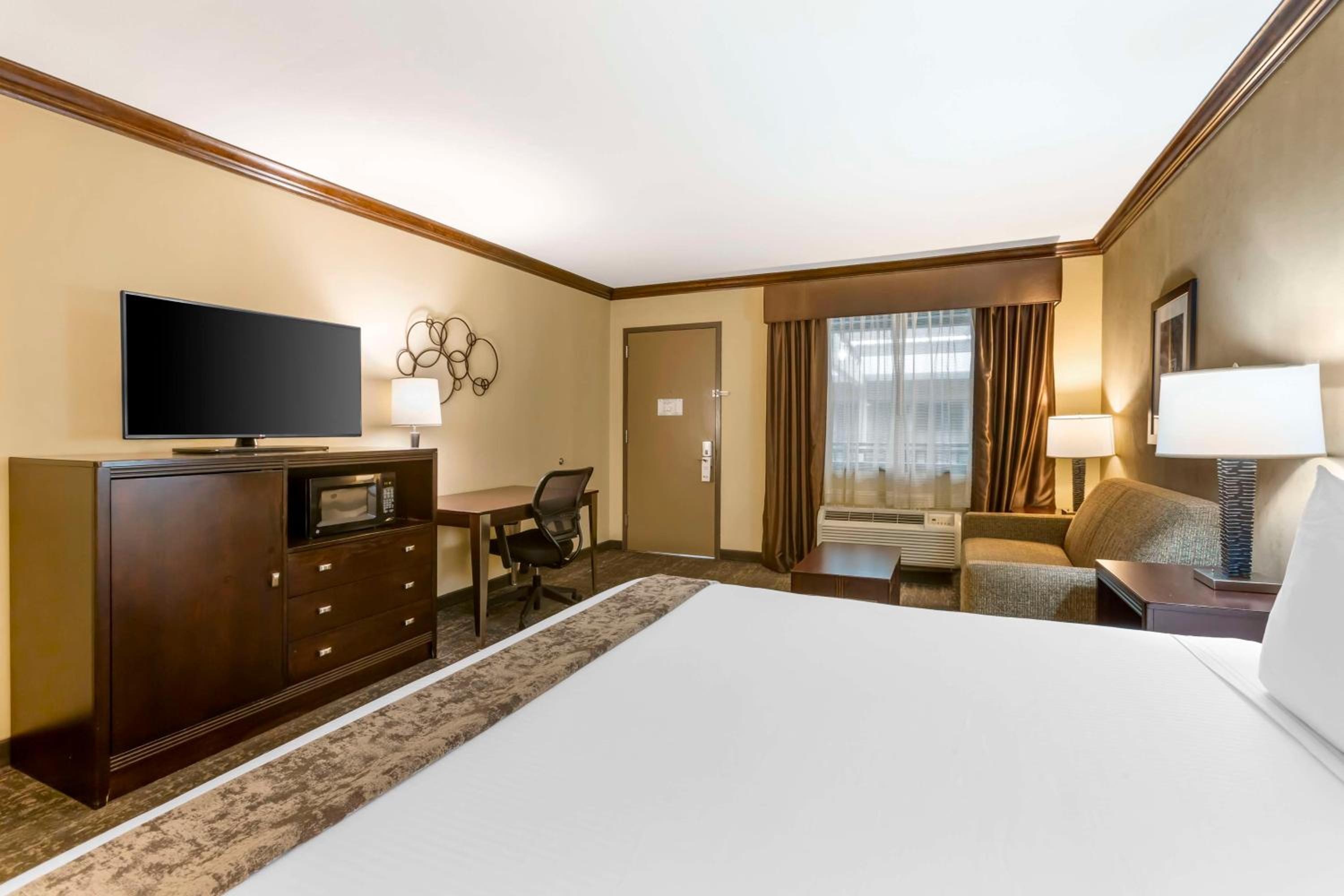 King Room - Non-Smoking