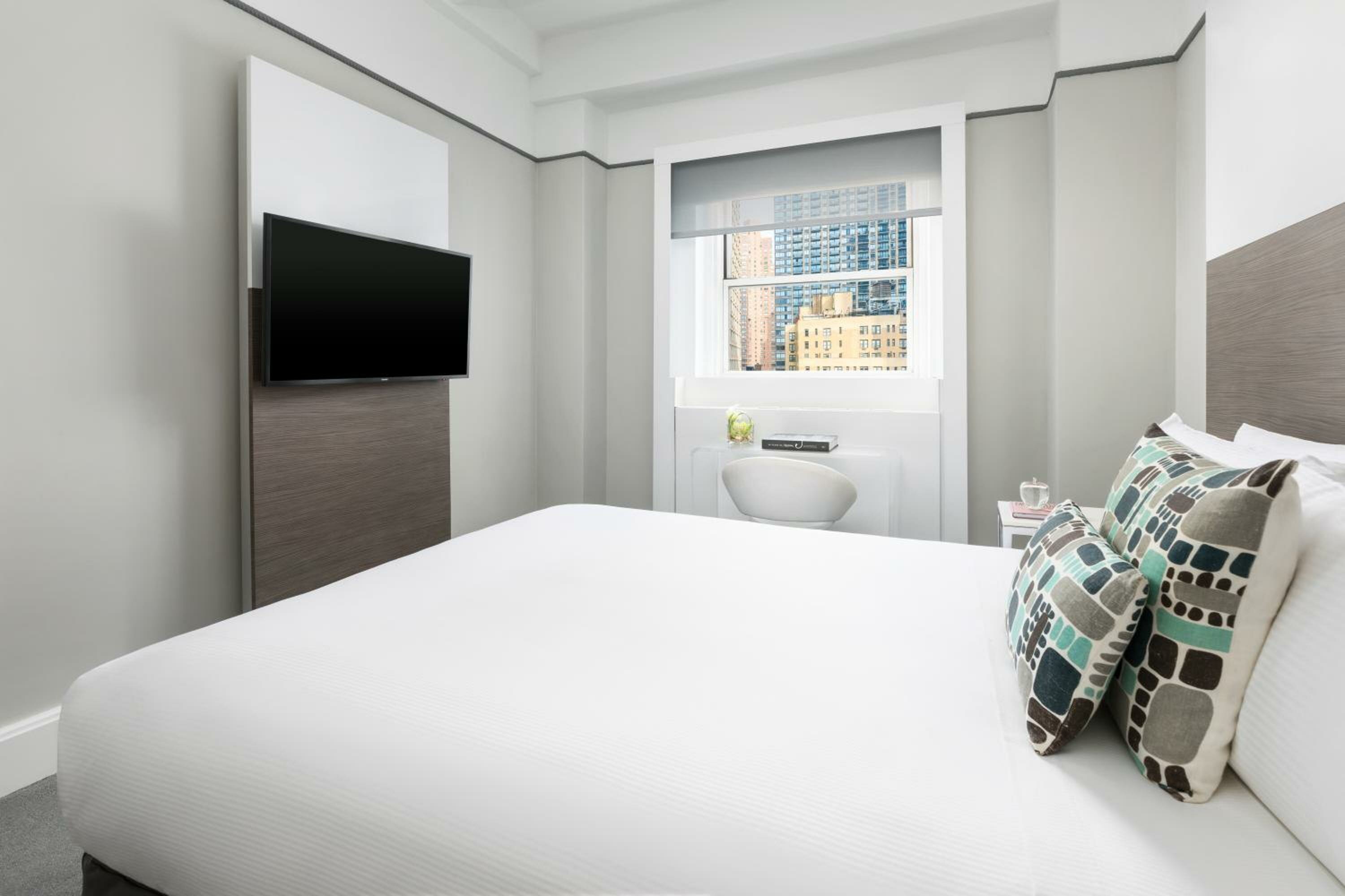 Queen Room - Disability Access