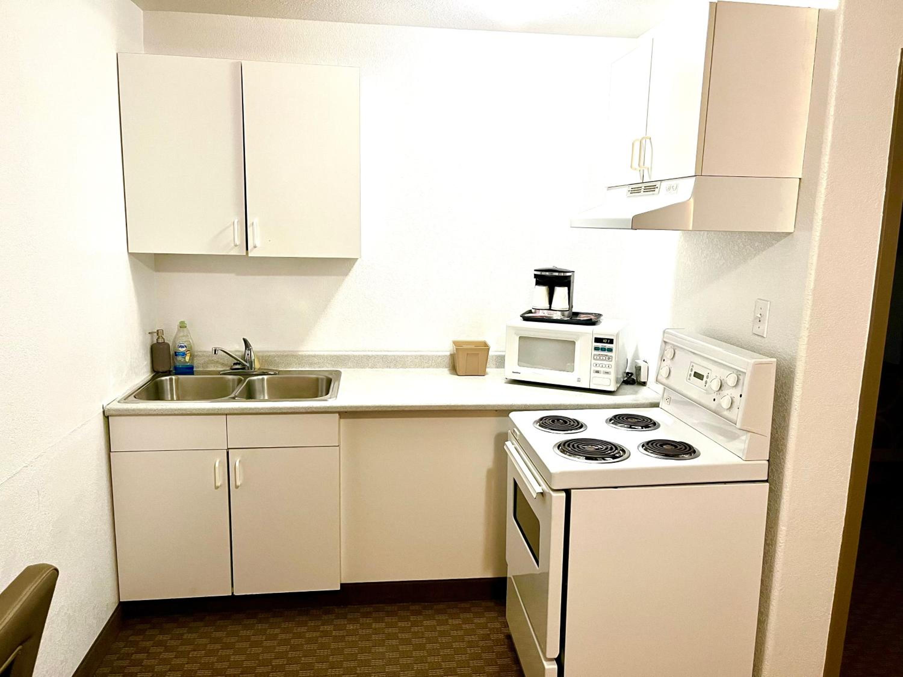 Queen Studio - Non-Smoking