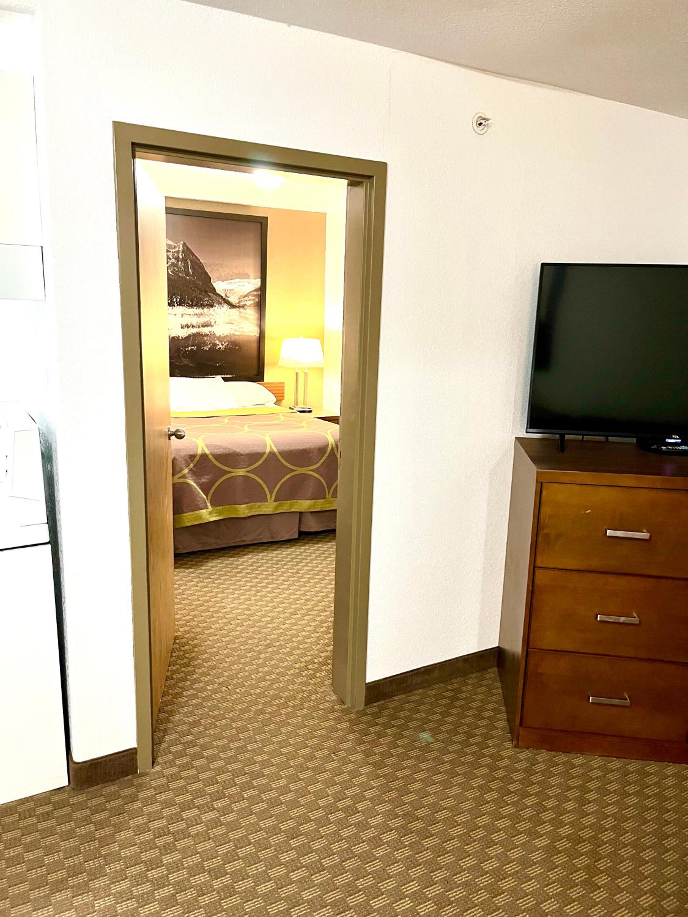 Queen Studio - Non-Smoking