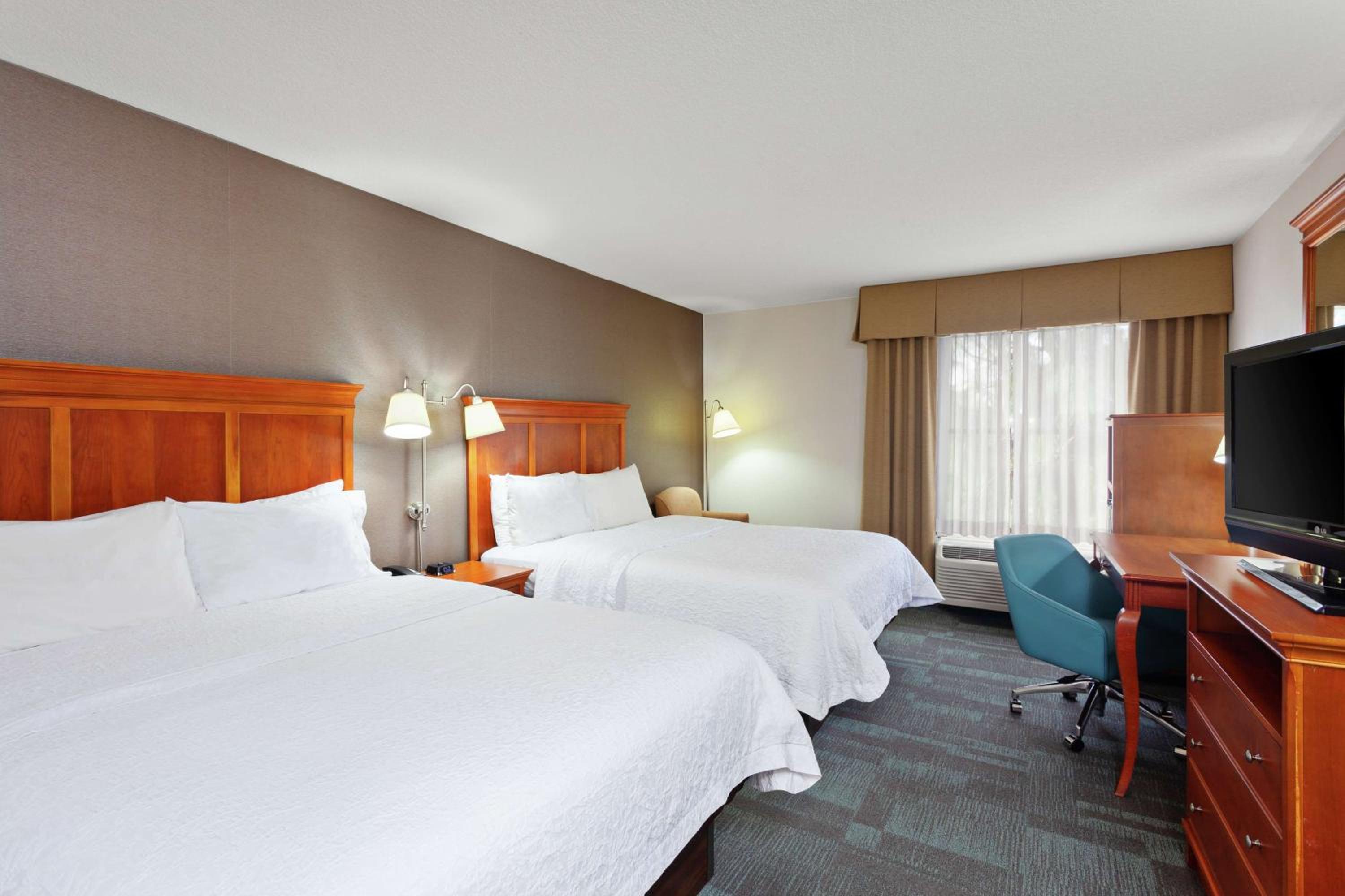 Room with Two Queen Beds - Non-Smoking